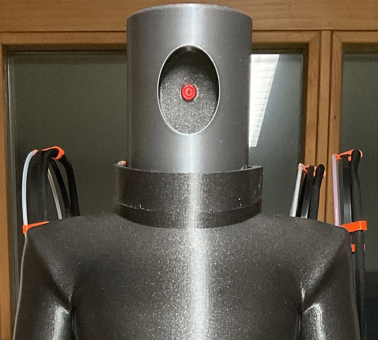 Robot Cyclops Đen Khổng Lồ (In XL) - Cao 80cm