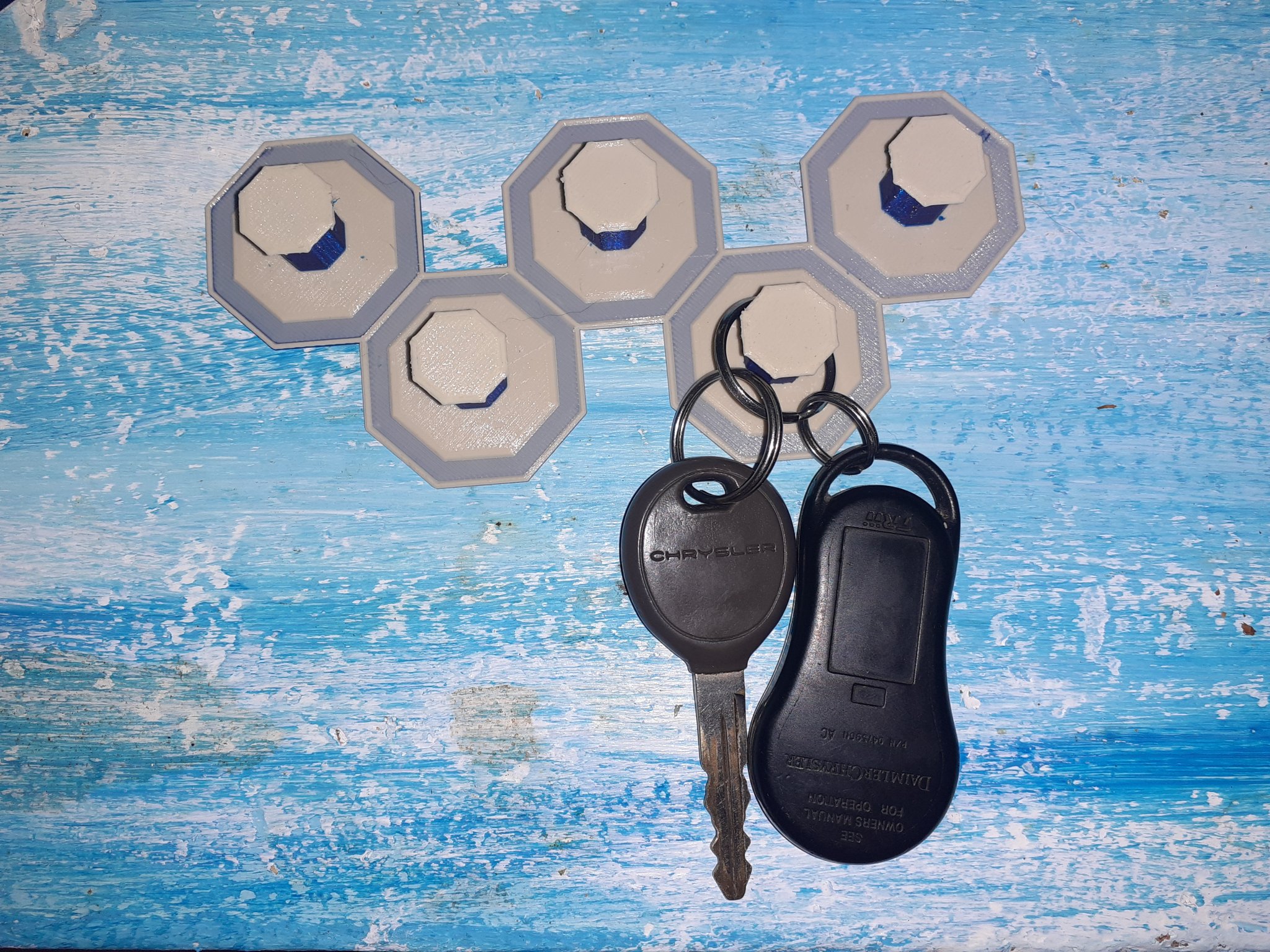 Tiêu đề Věšák na klíče Tóm tắt Dvoubarevný věšák na klíče