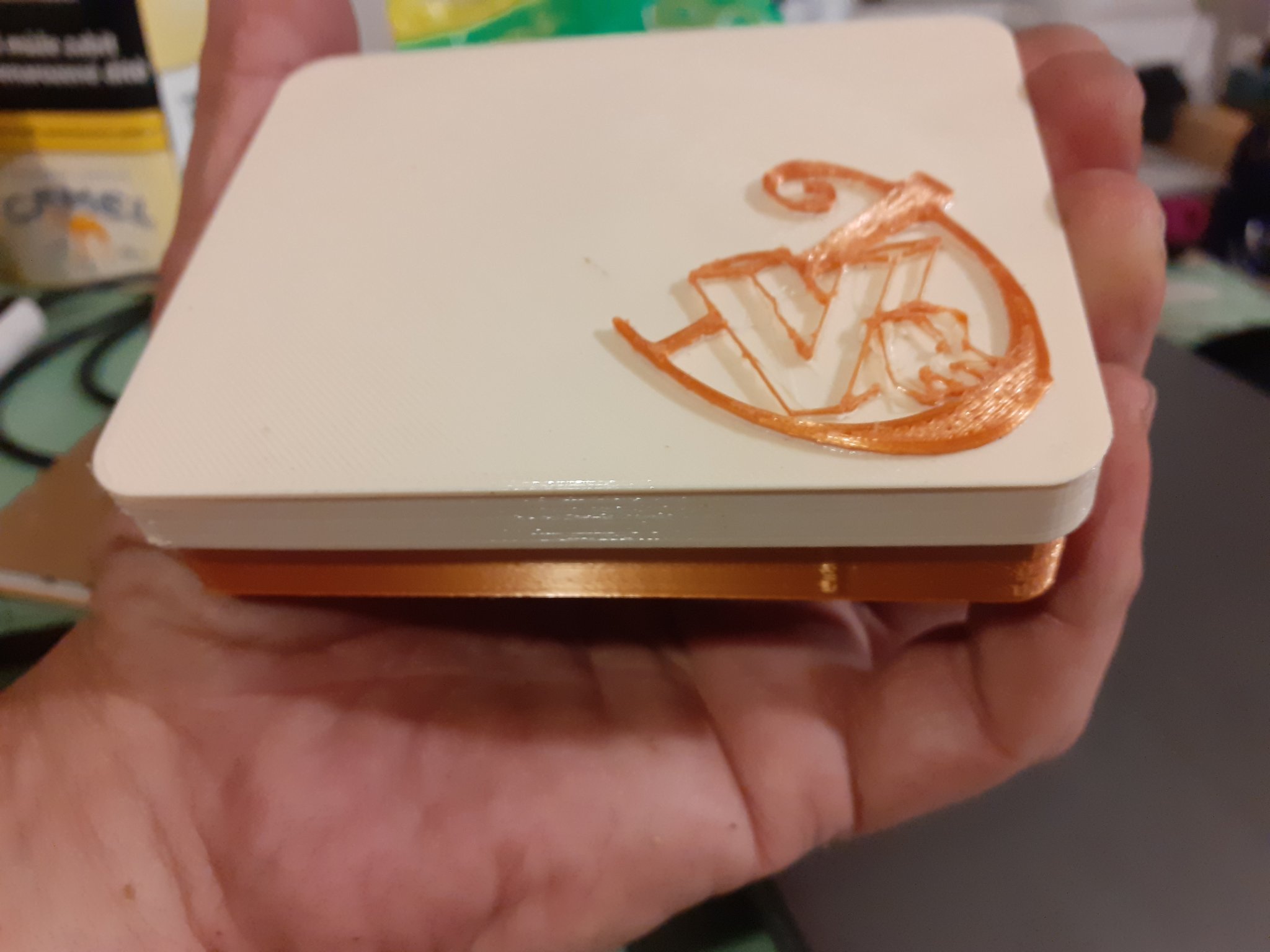 Hộp Đựng Thuốc Lá