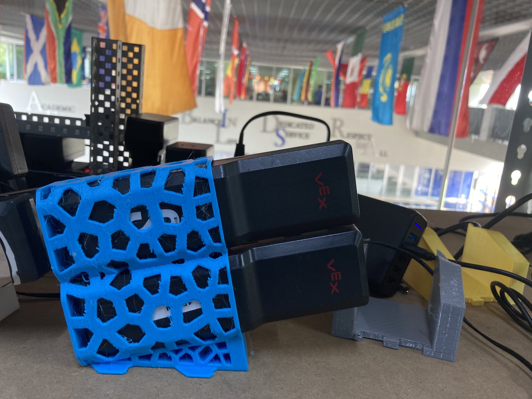 Tiêu đề Giá đỡ pin VEX V5 Tóm tắt Đối với pin V5 Xếp chồ