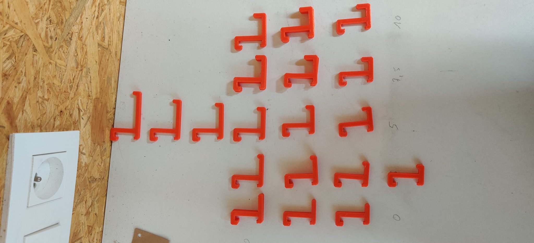 YAISH - Móc Treo Ikea SKÅDIS Đa Năng