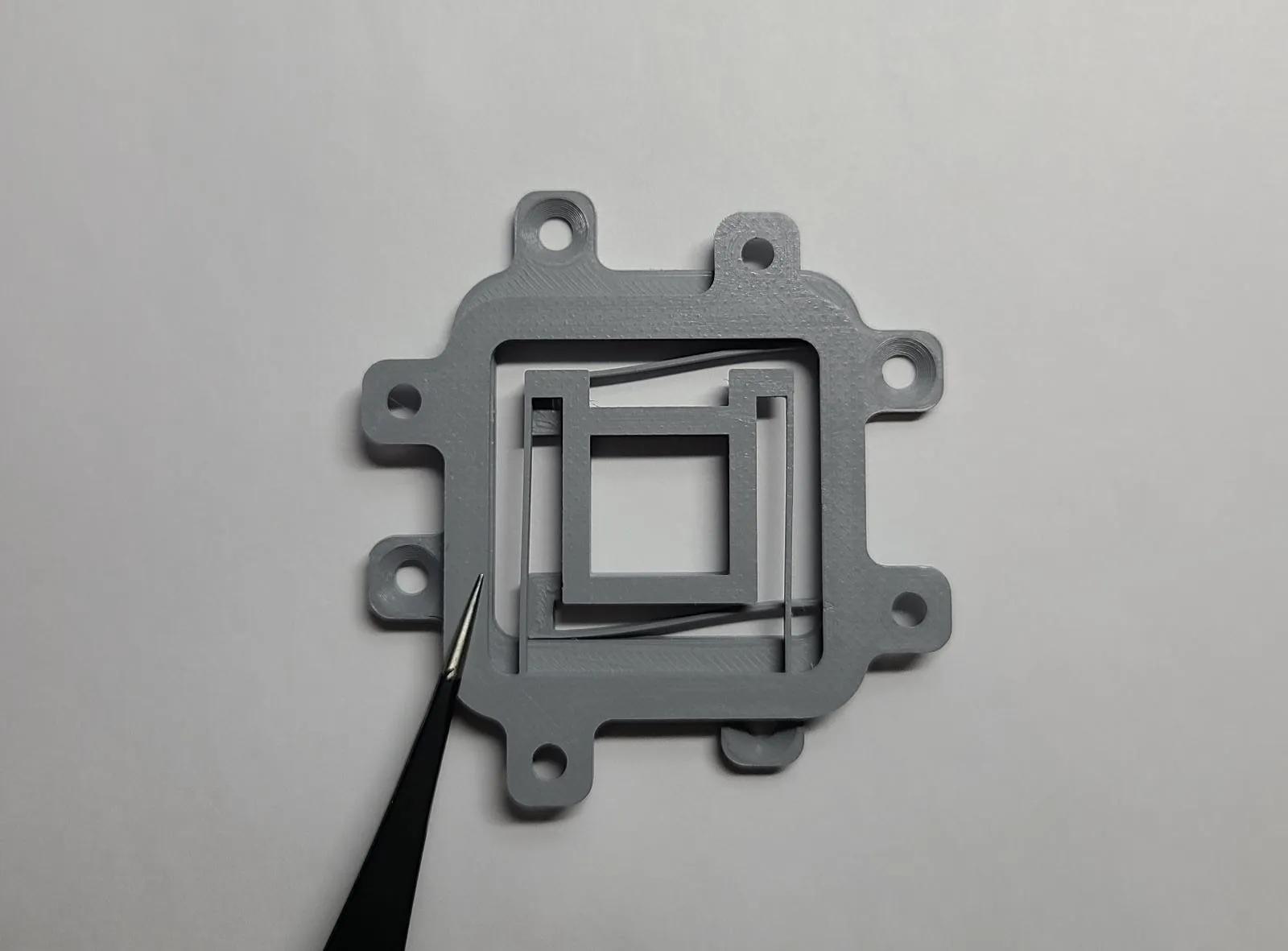 Tiêu đề Thiết bị bù XY Cơ chế tuân thủ Tóm tắt Đây là