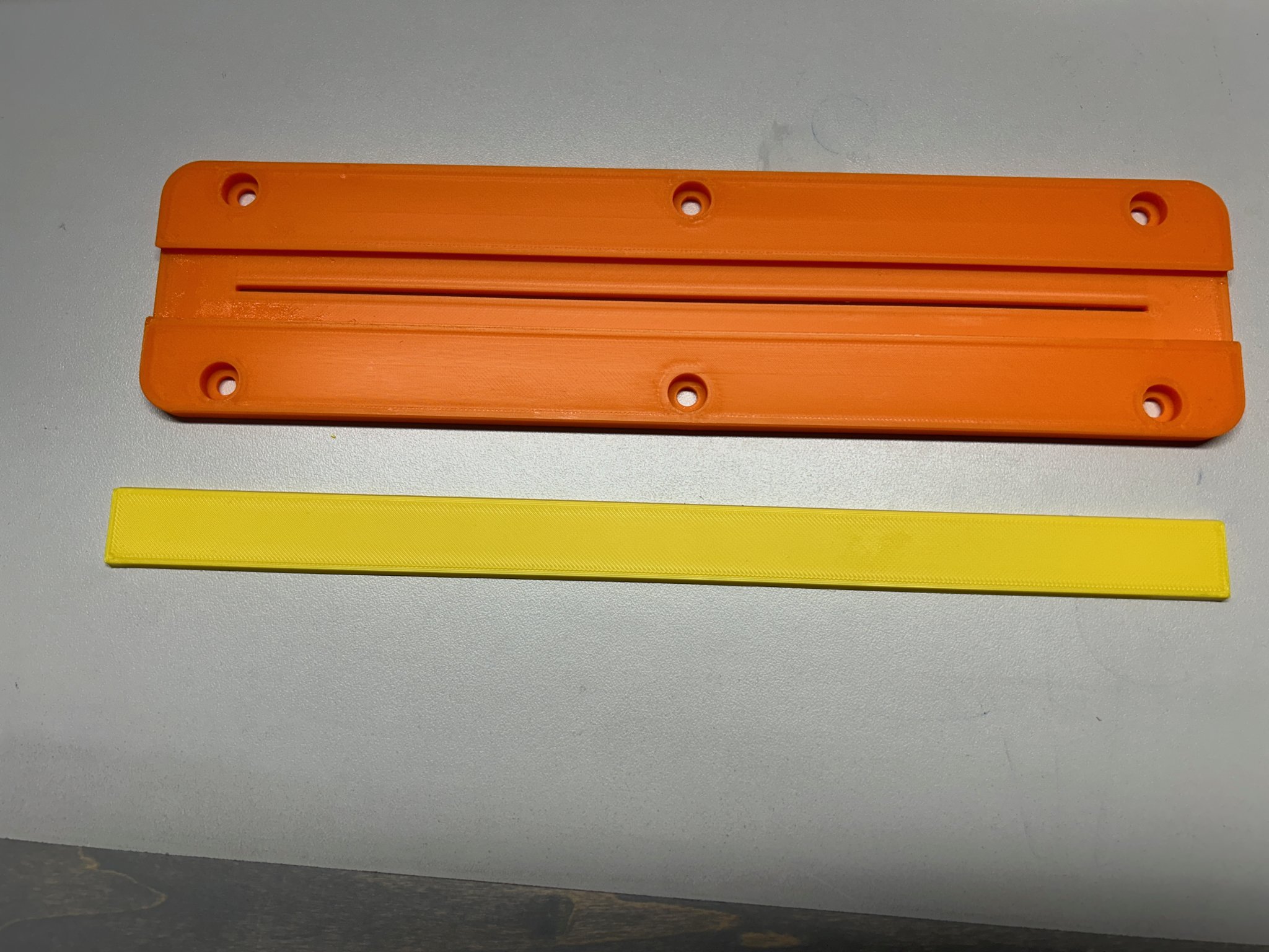 Tiêu đề Tấm họng Delta 36-255L có miếng đệm có thể thay thế