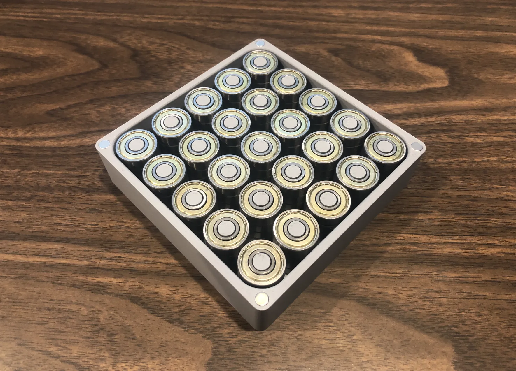 Hộp Đựng Vòng Bi 608