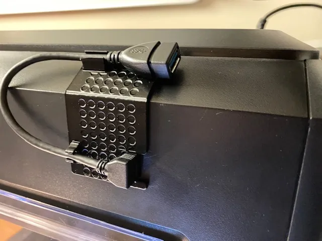 Tiêu đề Vỏ cáp USB Adventurer 4 Tóm tắt Tấm bìa USB dòng Advent