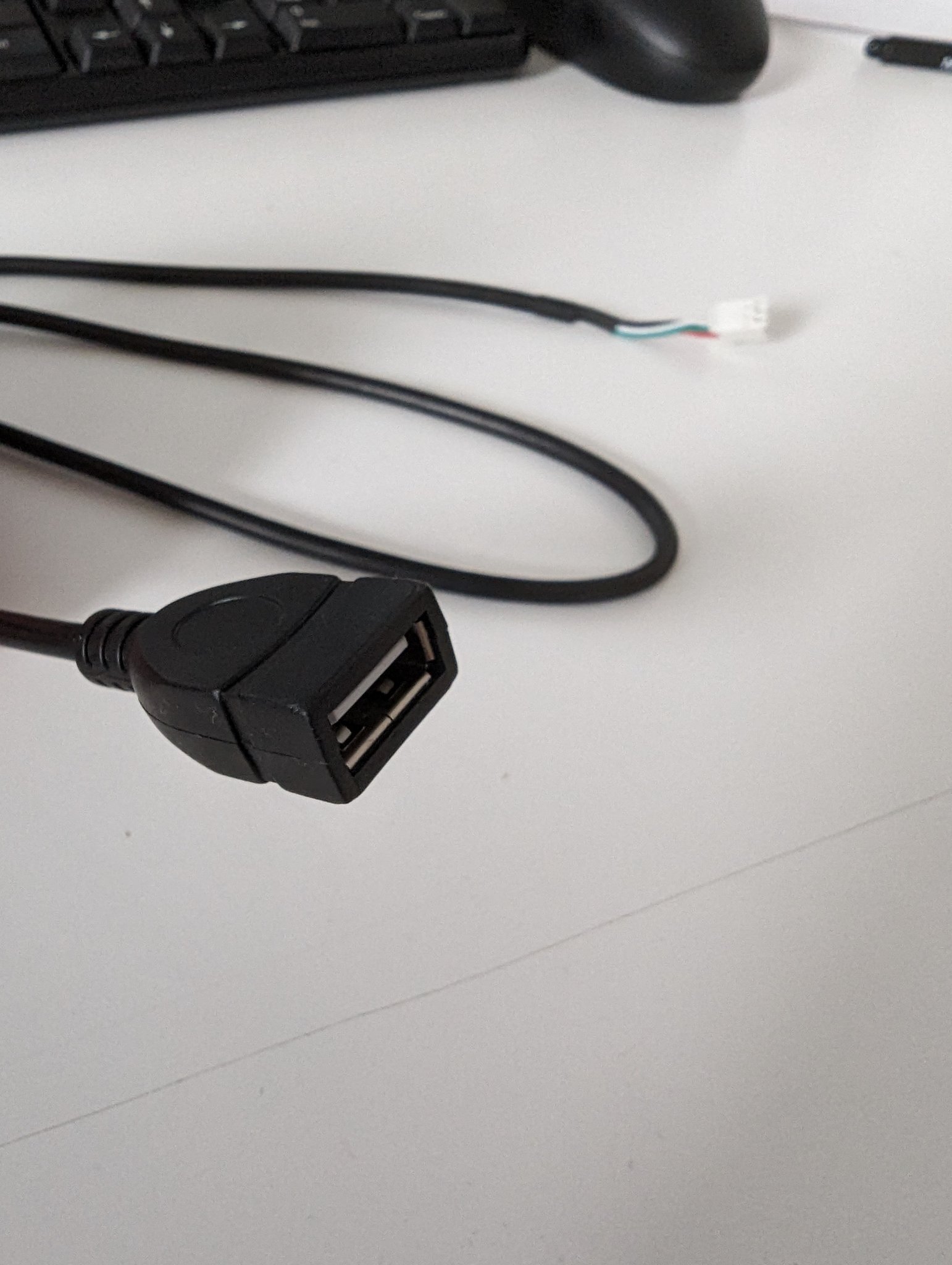 VW Golf mk6 android headunit USB port adapter.