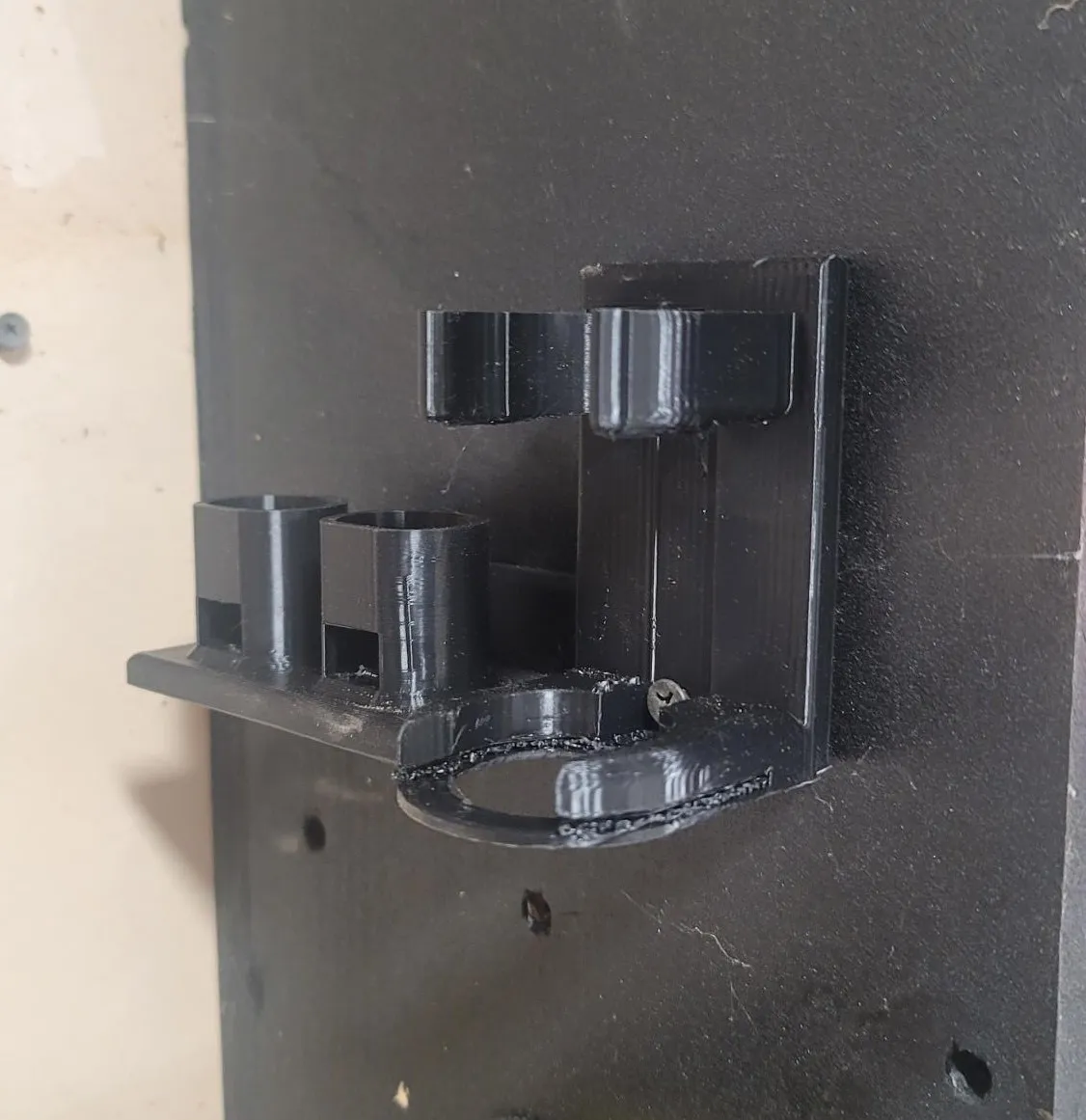 Giá Đựng Pin và Máy Khắc USB Ryobi