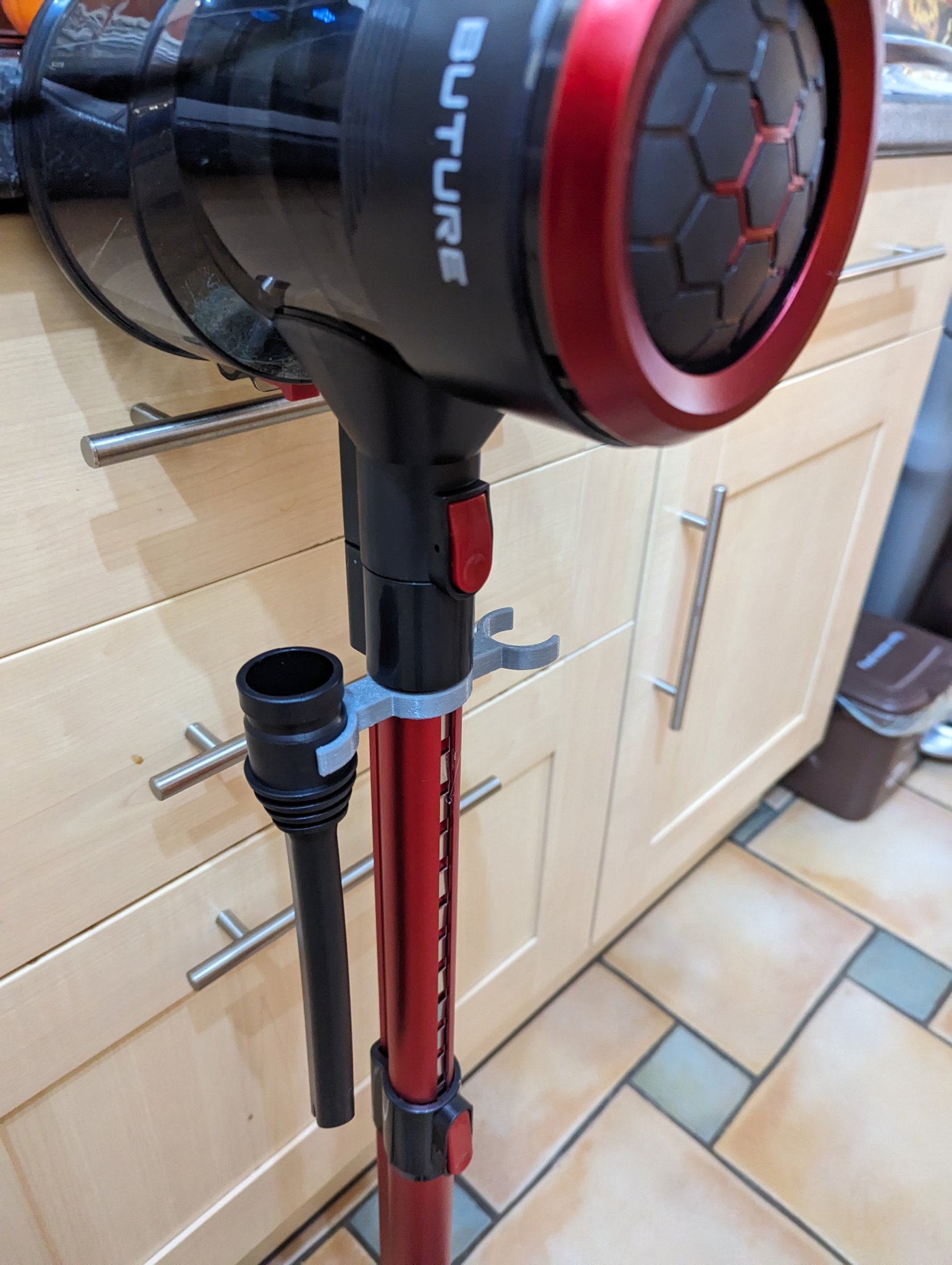 Kẹp Phụ Kiện Máy Hút Bụi Buture JR700