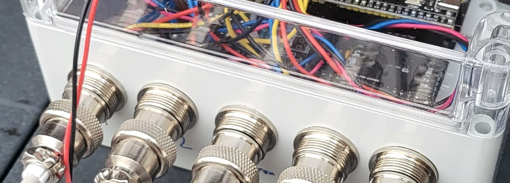 Tiêu đề Cơ sở PCB BeeLogger Tóm tắt Giá đỡ PCB cho BeeLogger D