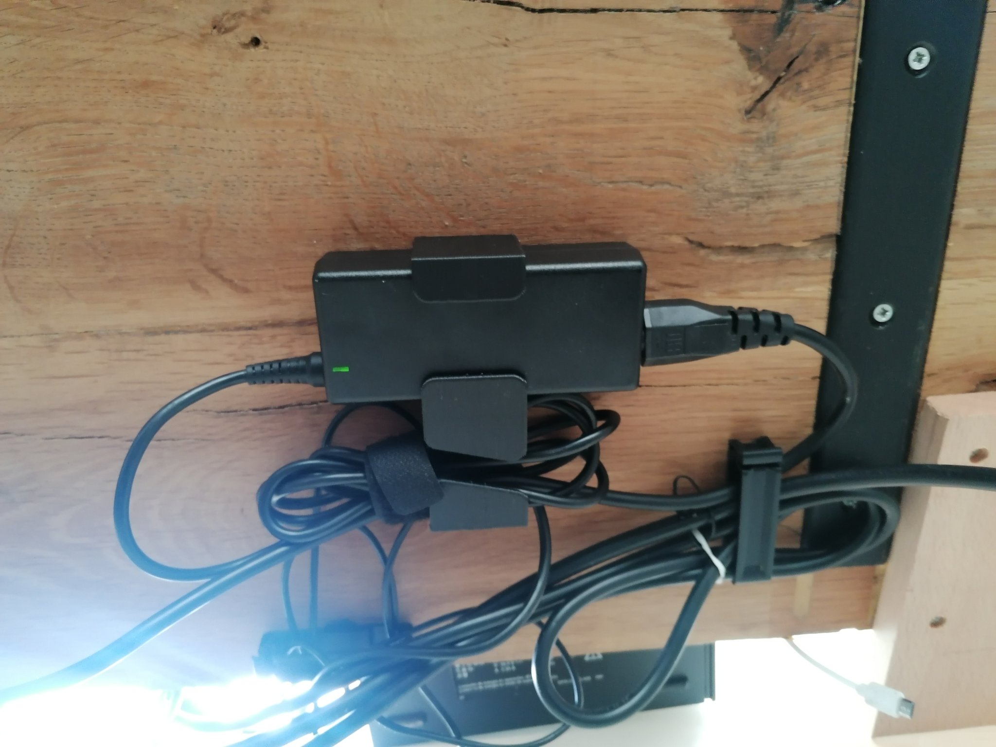 Tiêu đề giá treo tường powersource dell Tóm tắt dùng để sắp