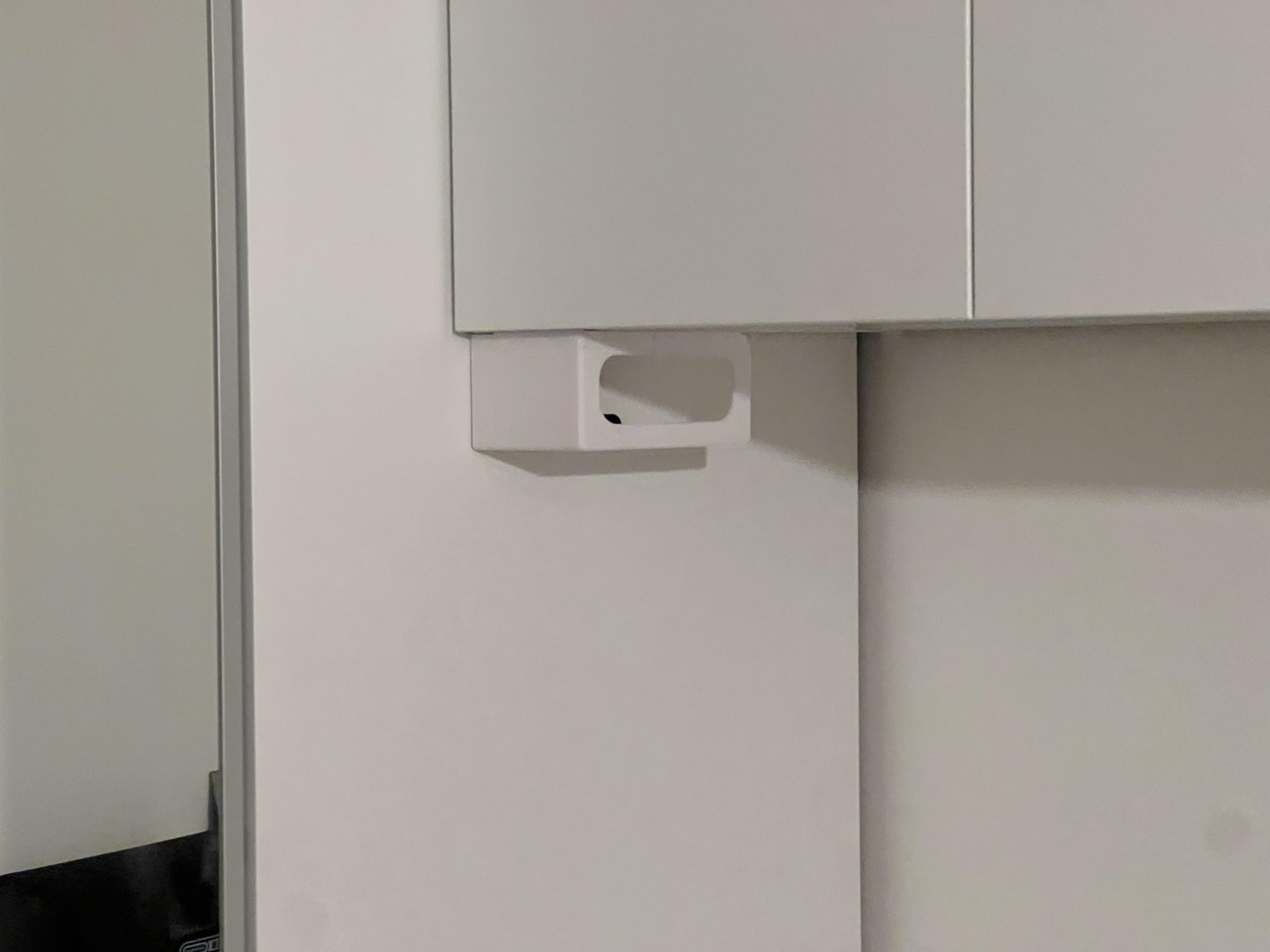 Tiêu đề Kệ trên cao Ikea Platsa Tóm tắt Chiếc kệ nhỏ đơn gi