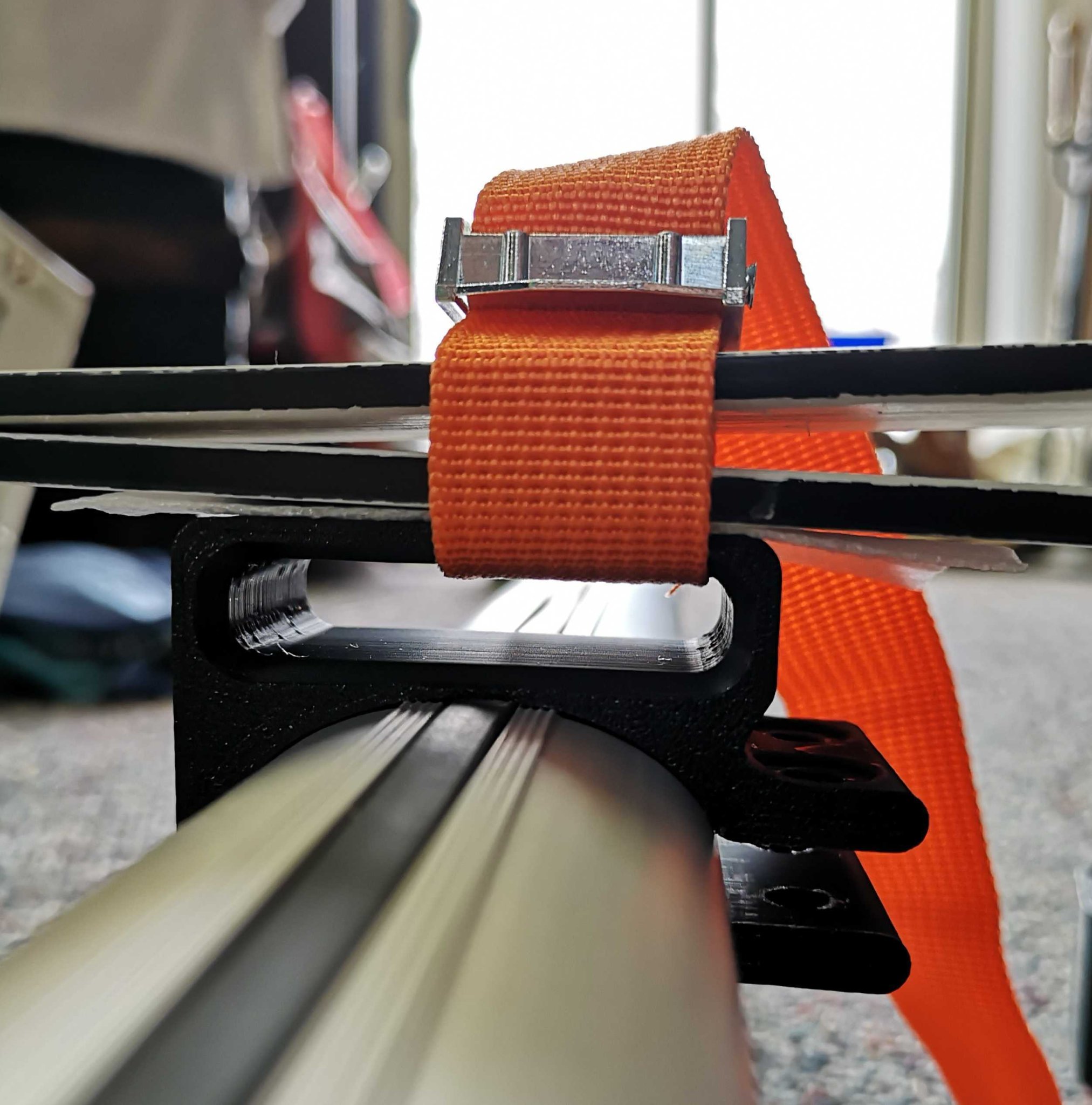 Giá trượt tuyết cho thanh ngang 'CargoLoc'