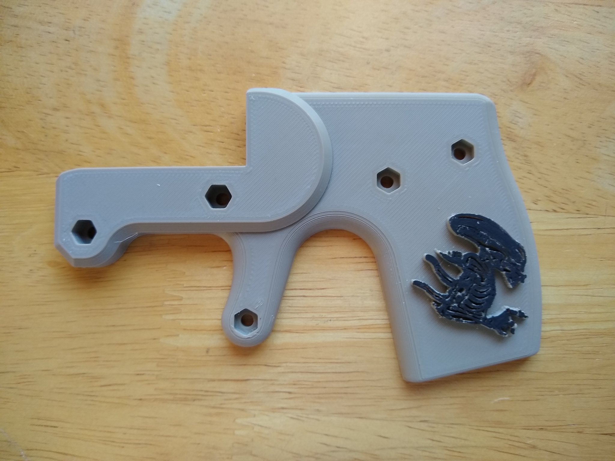 Tiêu đề Xenomorph Hunter Harlot Tóm tắt Xenomorph Hunter Harlot DANH