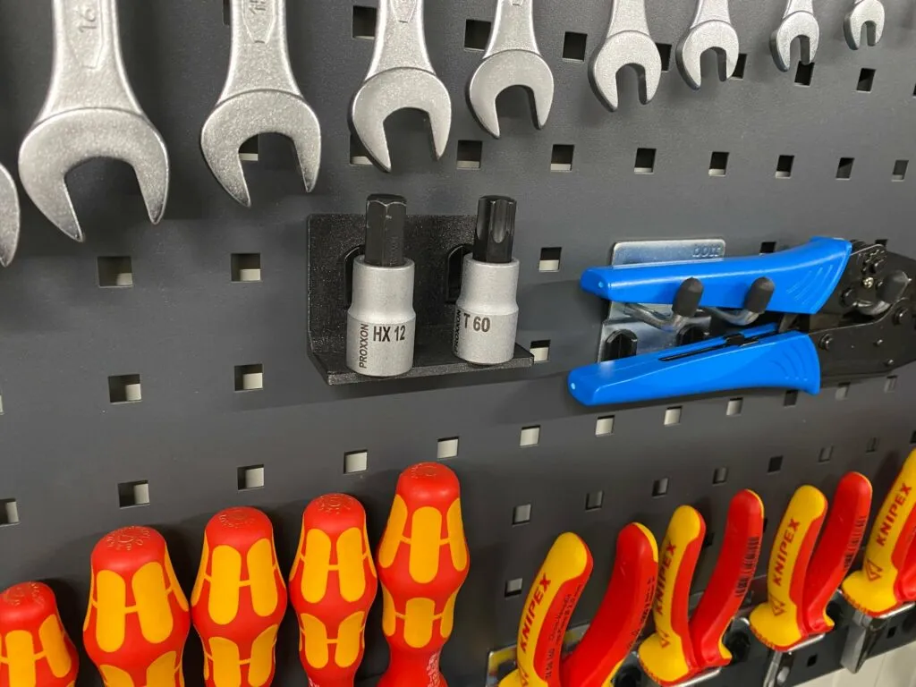 Tiêu đề Giá đỡ Nutt để gắn tường BOTT HỆ THỐNG Tóm tắt