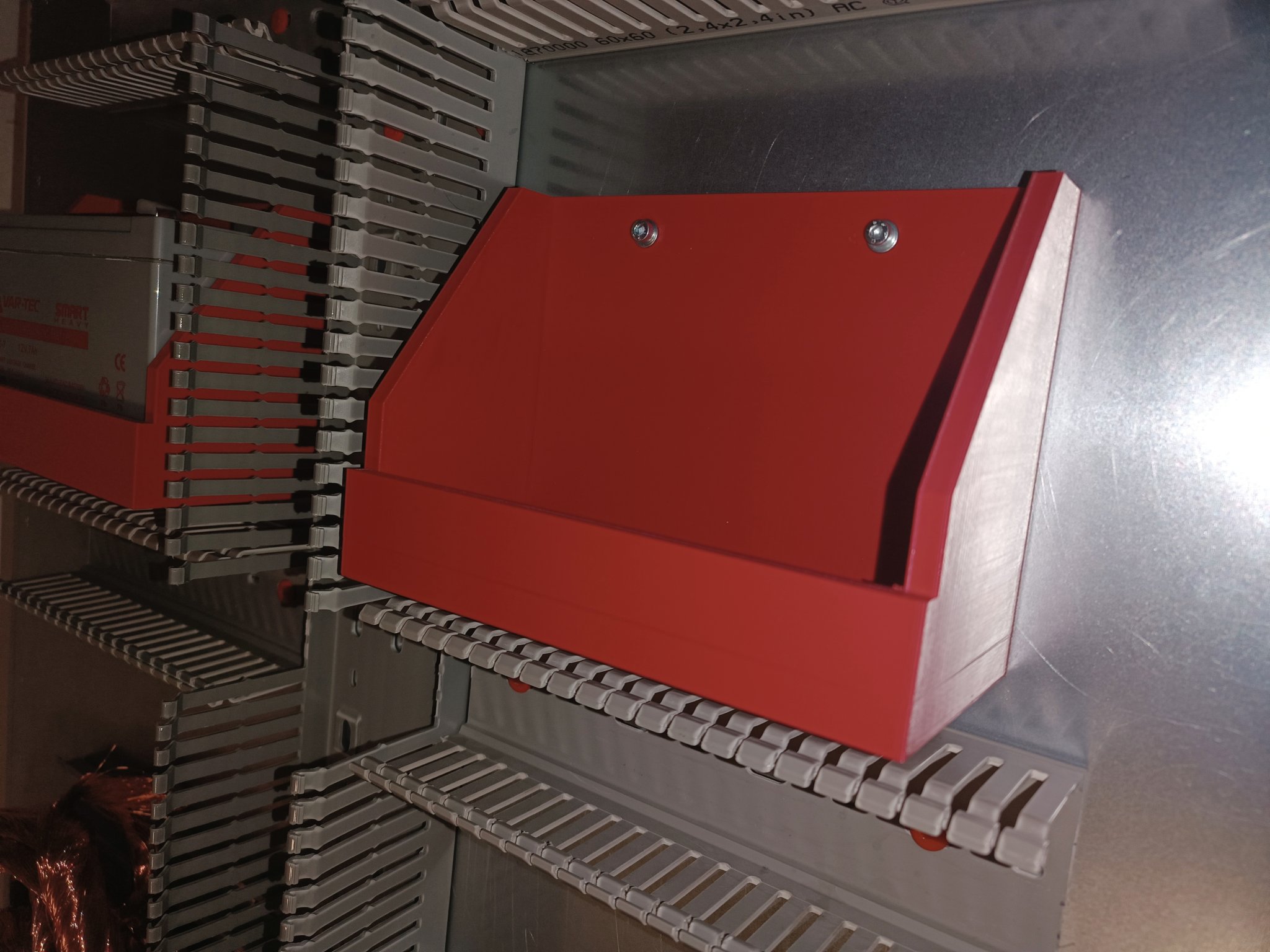 Tiêu đề Držák akumulátoru Tóm tắt Držák na zeď pro 12V gelový a