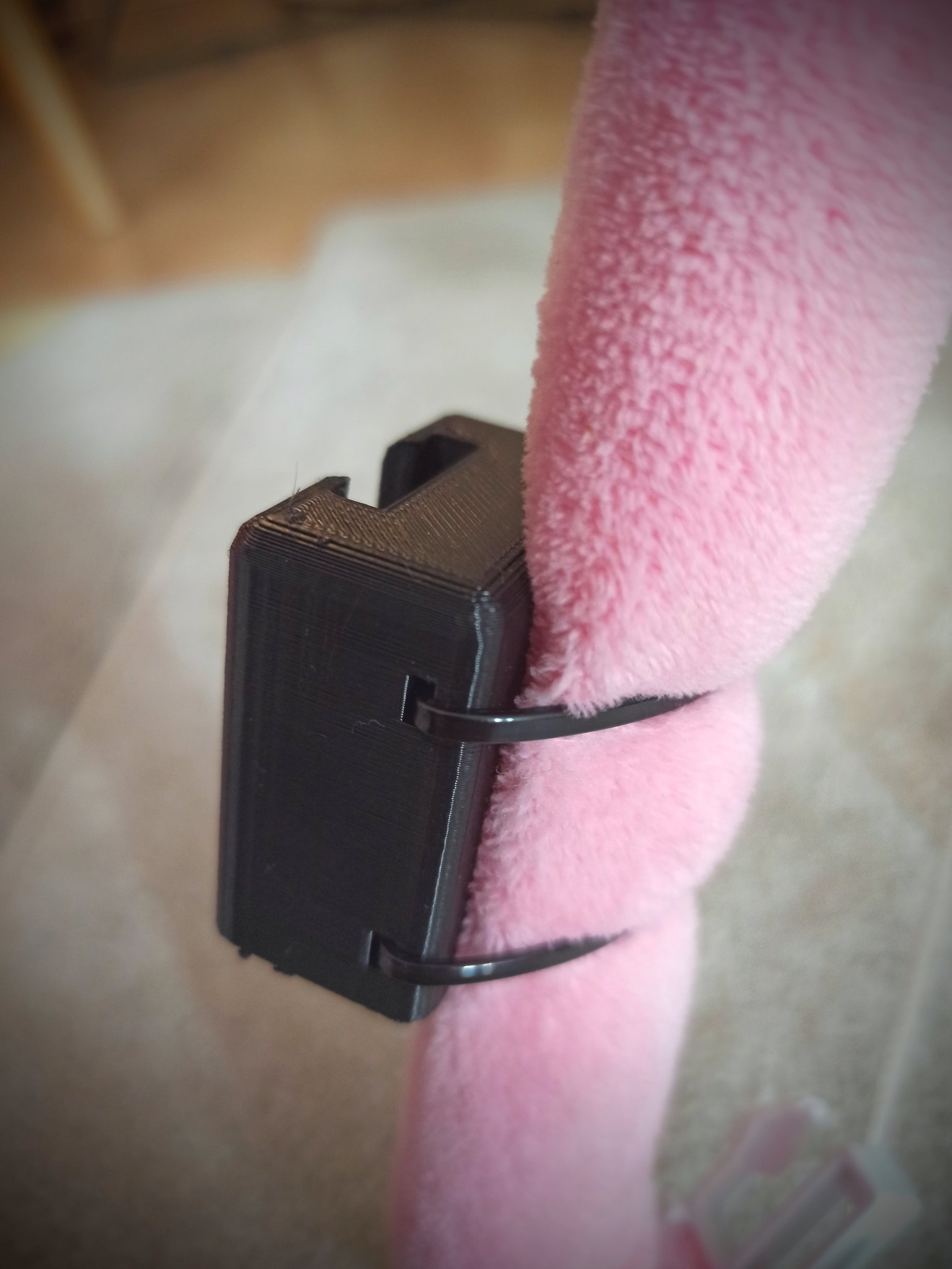 Tiêu đề ROCKIT univerzální držák houpadla Tóm tắt Univerzální dr