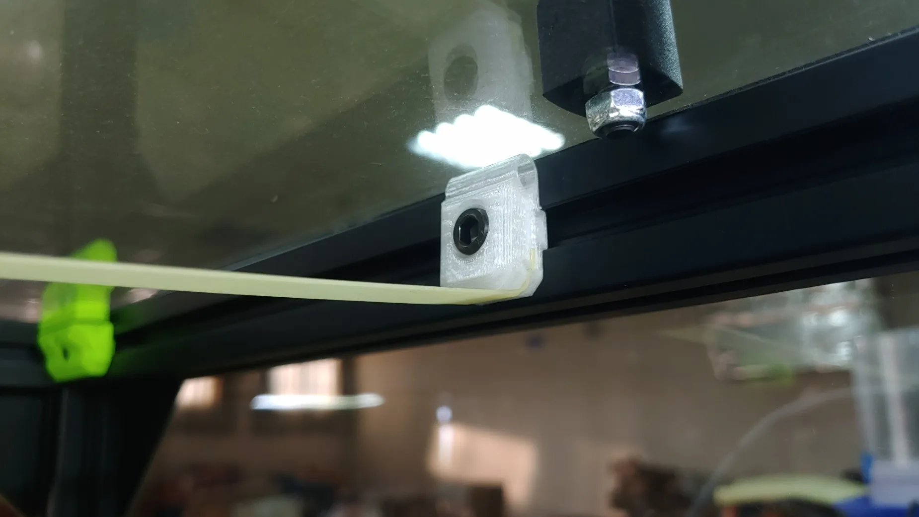 Tiêu đề Phần kẹp ổn định cáp buồng RATRIG Tóm tắt Để tr