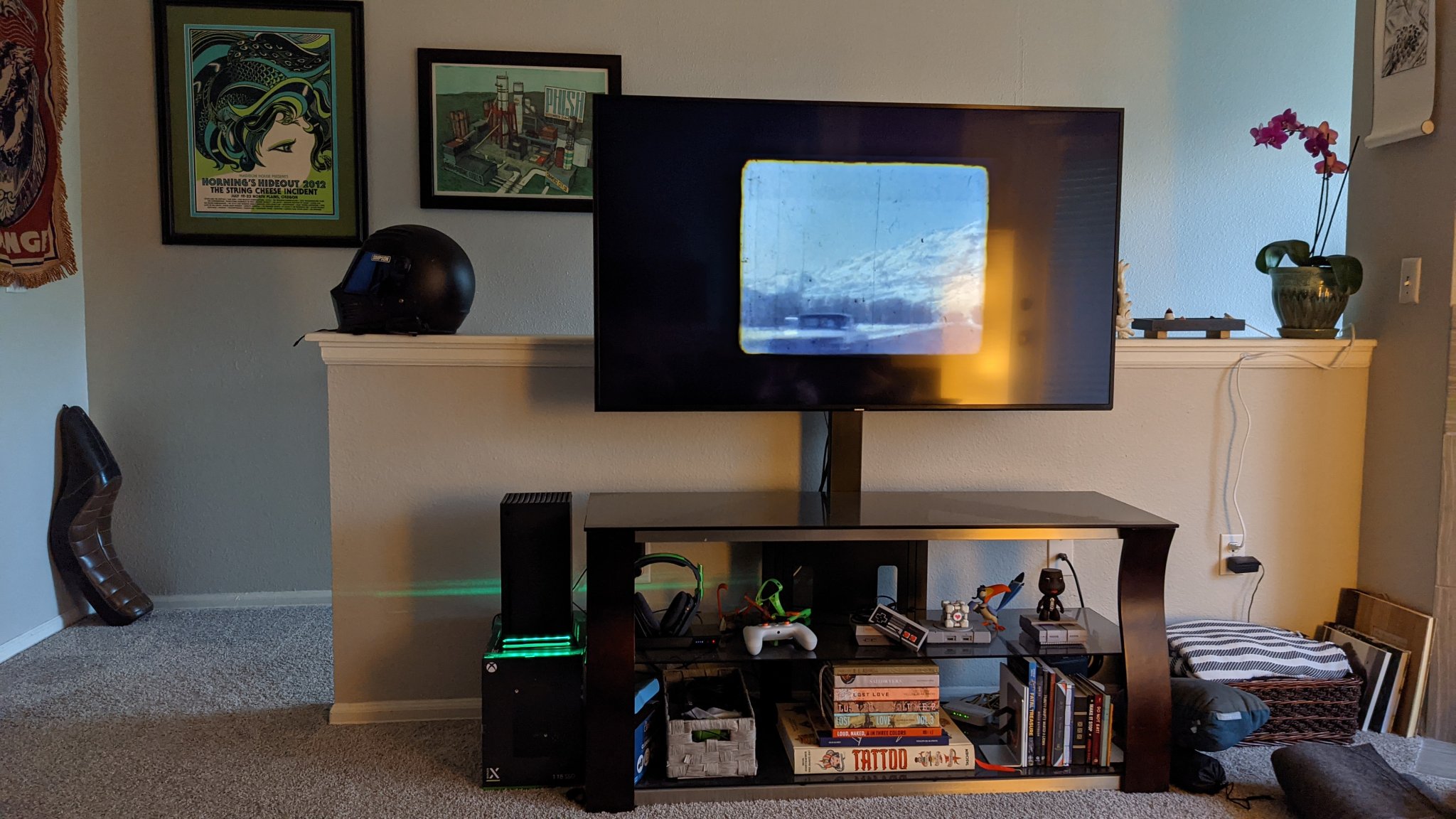 Tiêu đề Trạm cơ sở Series X có phần cắt cho đèn LED Đã cập