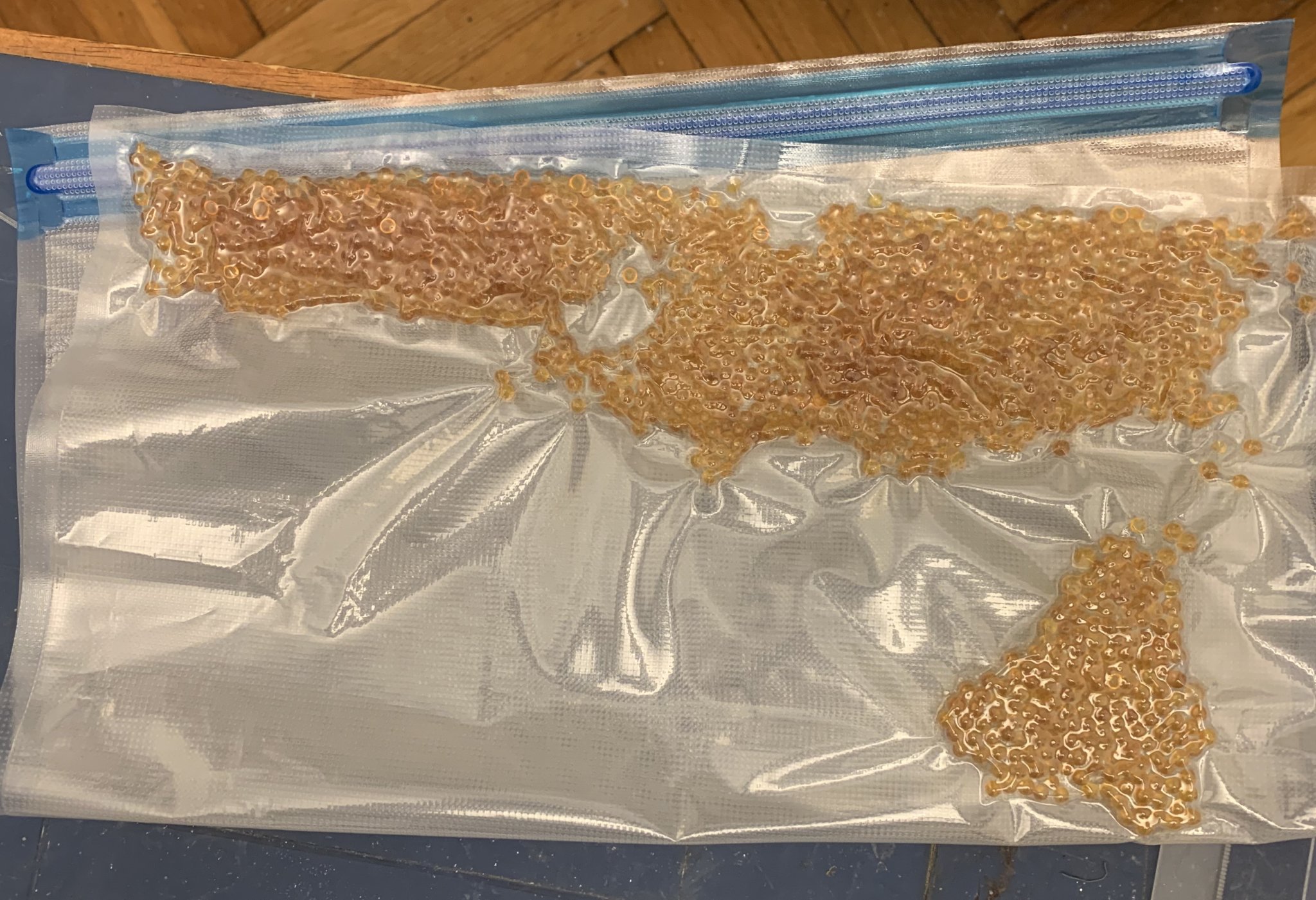 Khung đơn giản để hong khô silica gel đã qua sử dụng