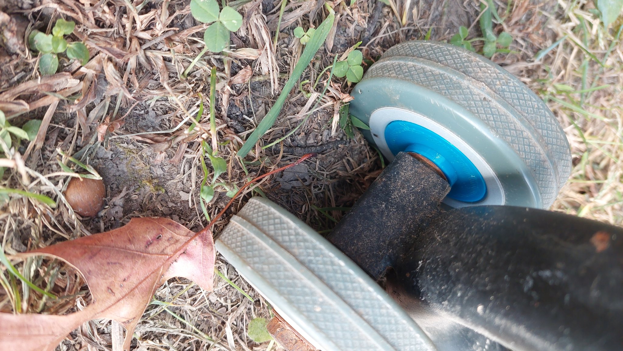 Bánh xe thay thế cho chân chống xe máy