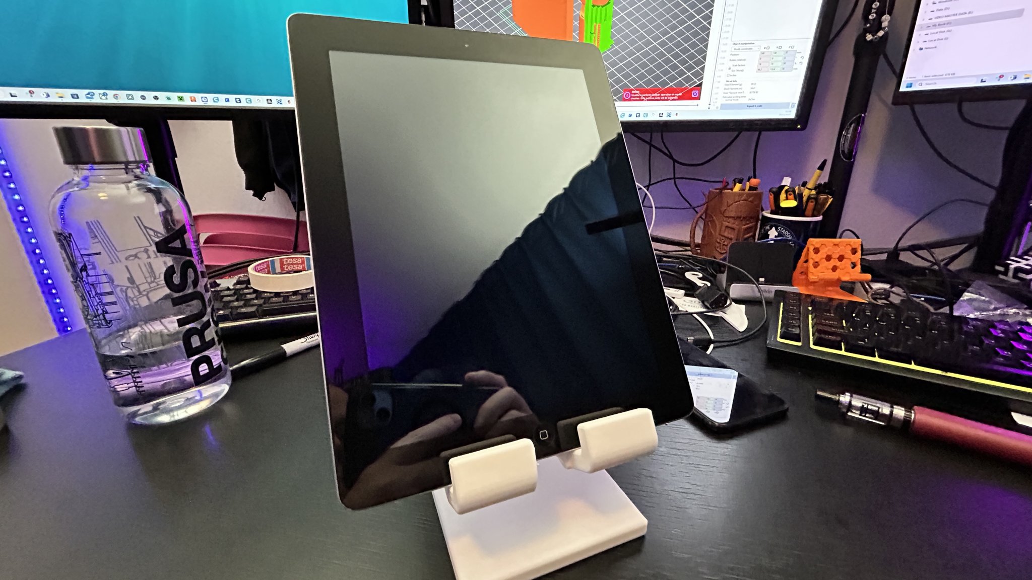 Tiêu đề Giá đỡ điện thoại thông minh và máy tính bảng - Z3DP