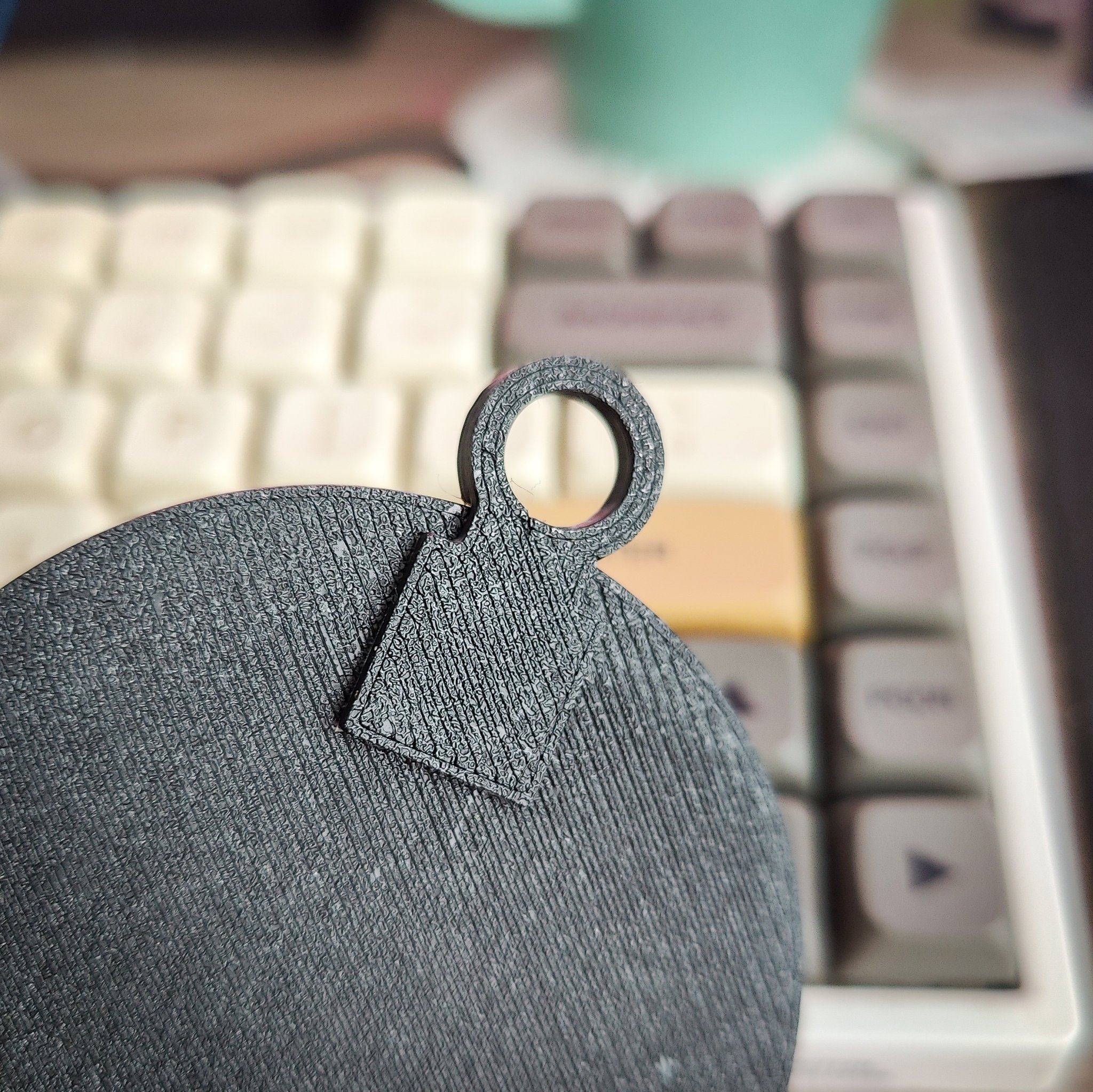 Tiêu đề Gắn cây thông Noel cho đế lót ly và đĩa nghệ thuật