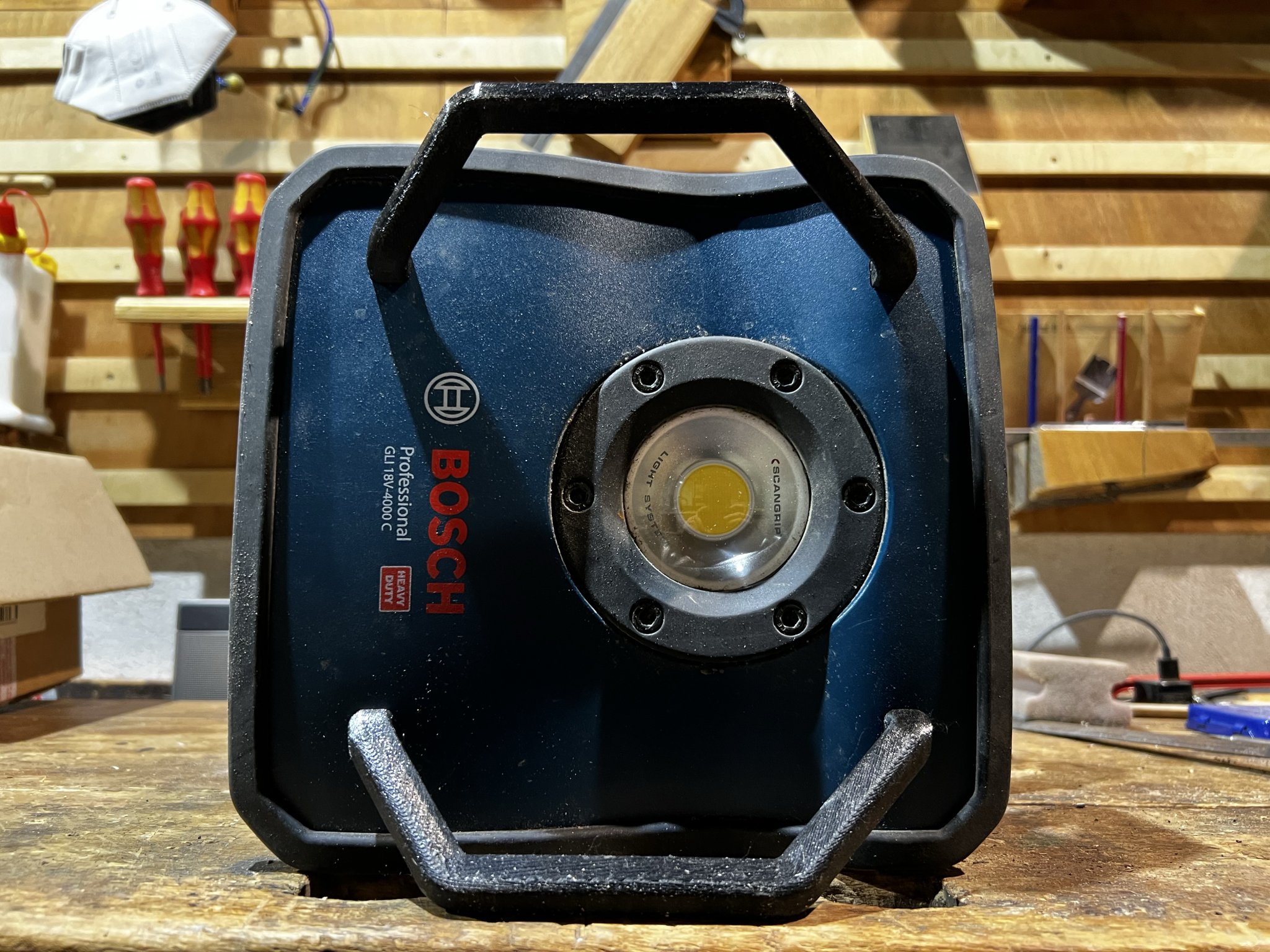 Tiêu đề Bosch GLI 18V-4000C Không chặn ánh sáng-Tay cầm cho