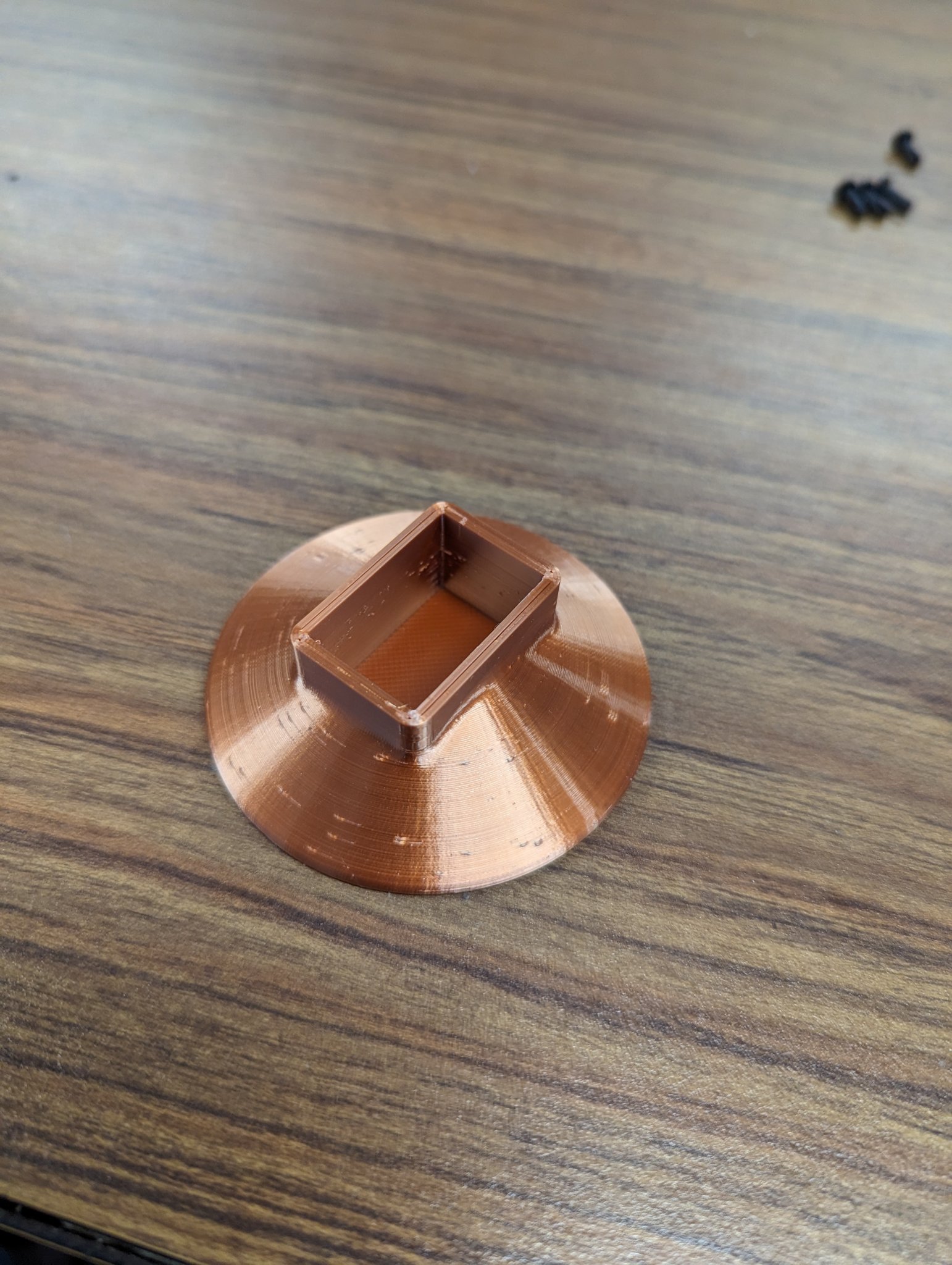 Tiêu đề Đế Pin 9V Tóm tắt Chân đế đơn giản để giữ pin