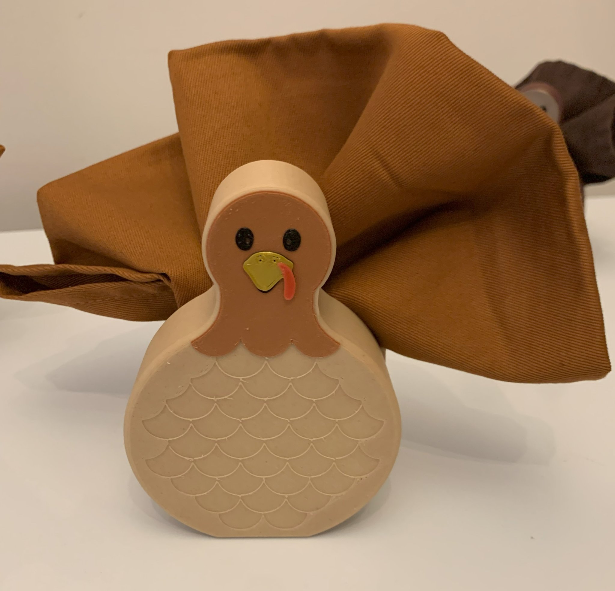 Tiêu đề Người giữ khăn ăn Thổ Nhĩ Kỳ Tóm tắt Một con gà