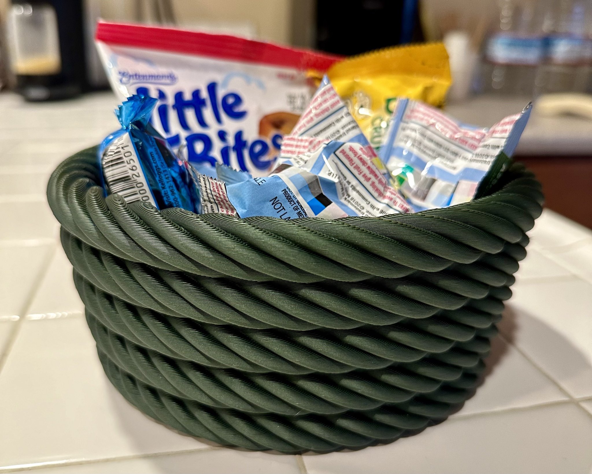 Tiêu đề Rope Bowl Được thiết kế lại để in 3D Tóm tắt Đ