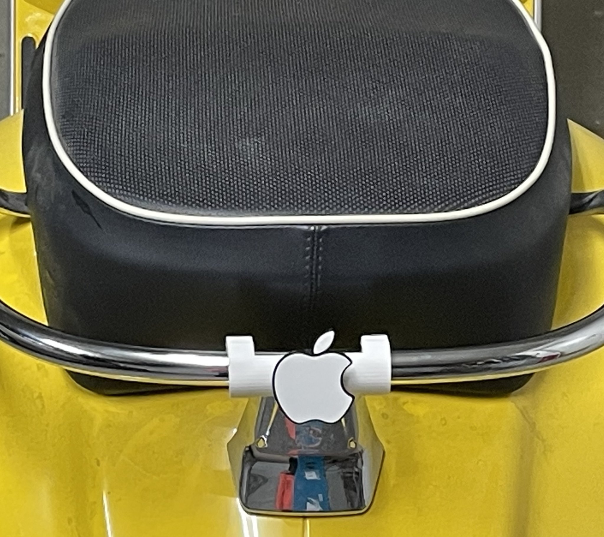 Kẹp Logo Cho Bagac Xe Vespa GTS