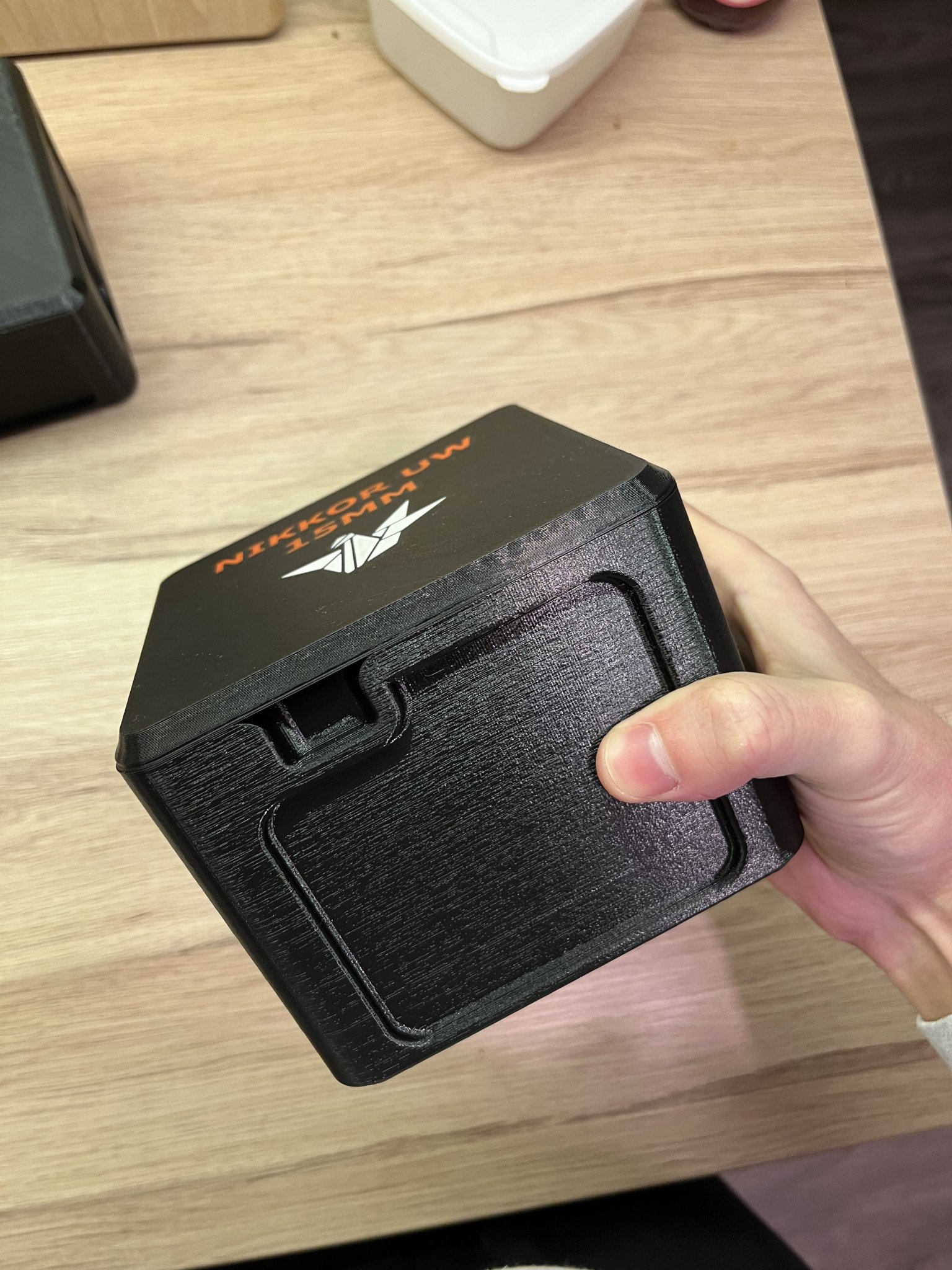 Tiêu đề Hộp đựng ống kính UW-Nikkor 15mm Ống kính Nikon 15mm R