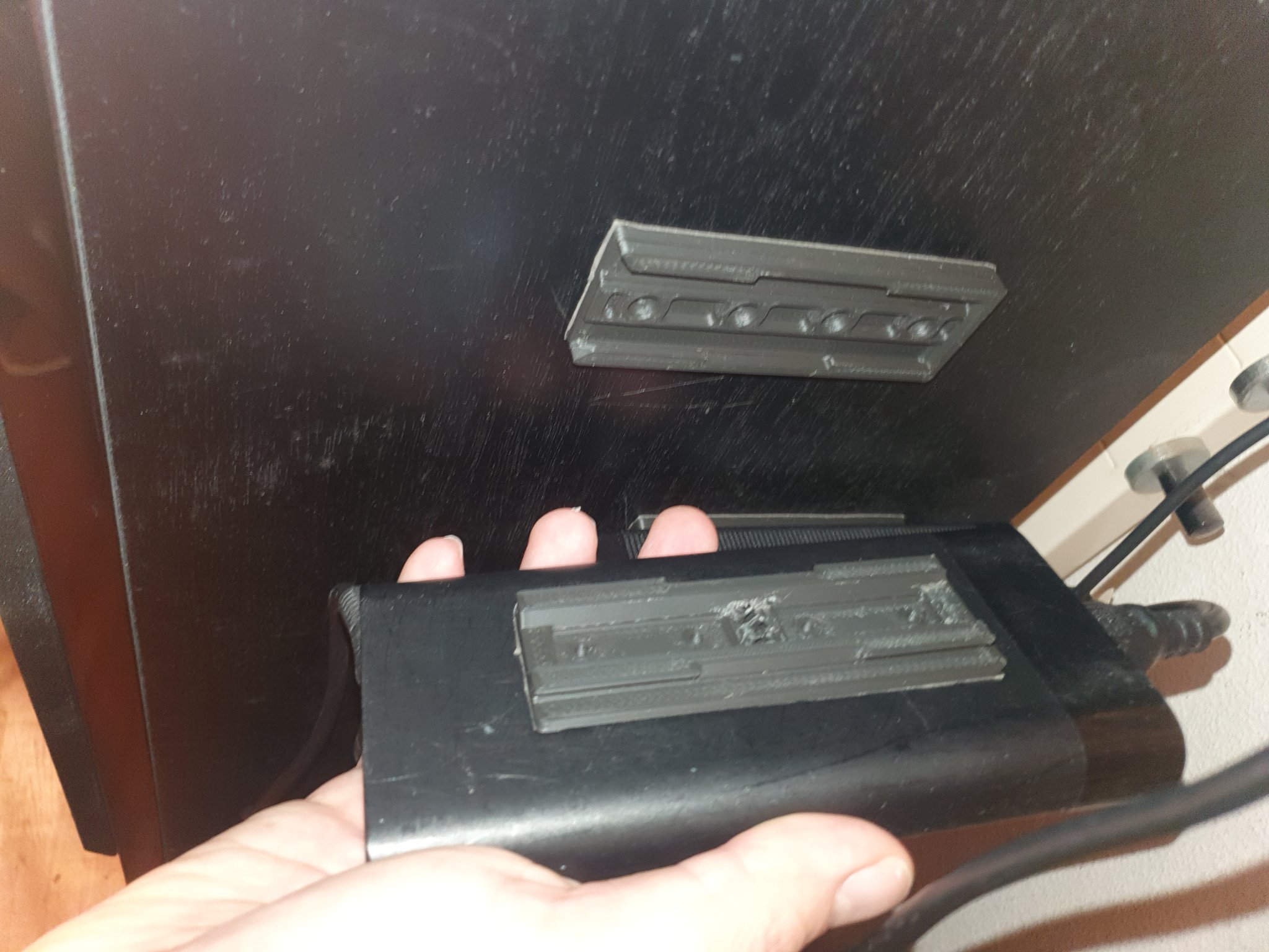 Sliding Holder inspired by commercial