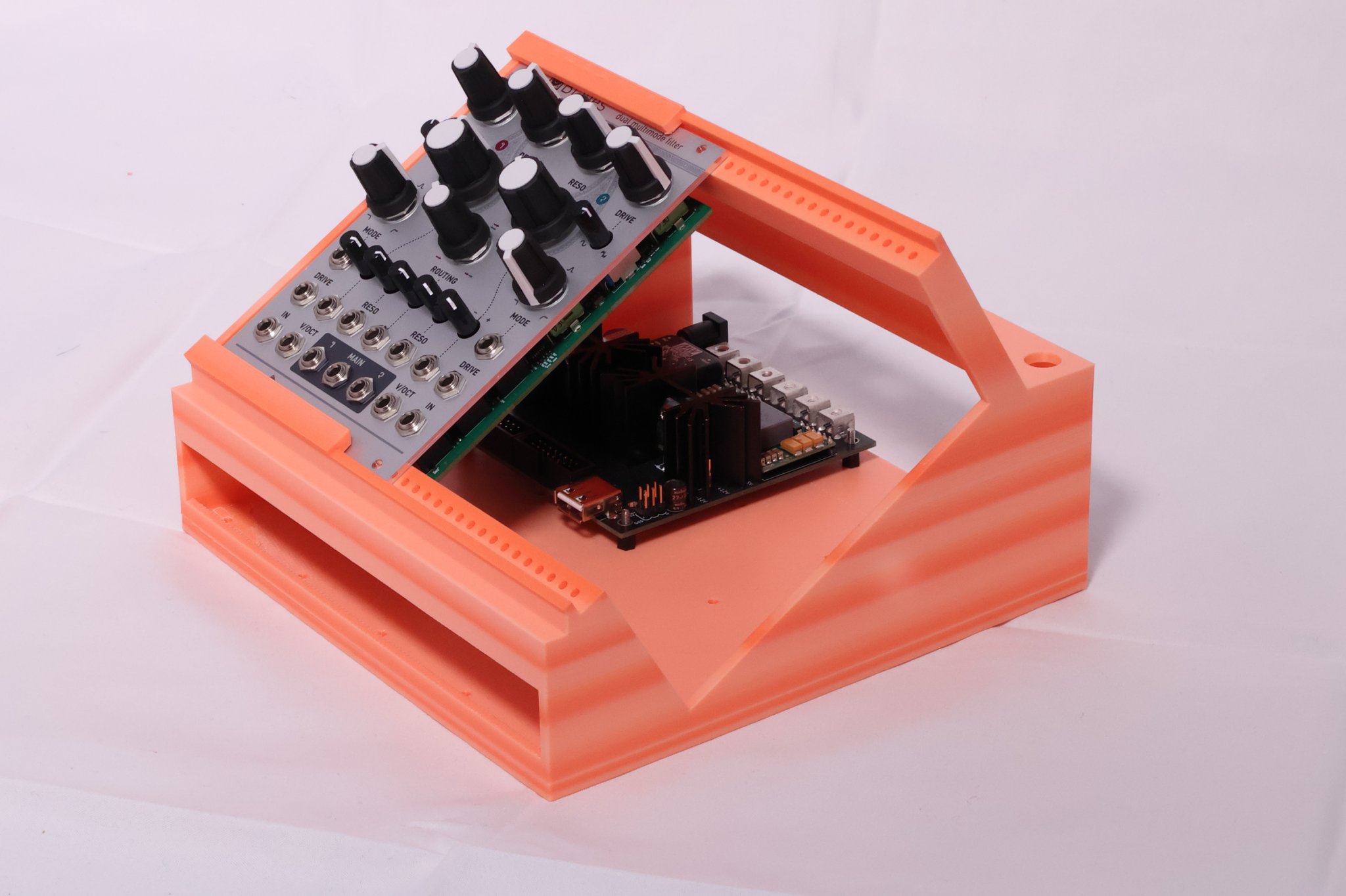 Tiêu đề TINYRACK EURORACK CASE VỚI PCB ĐIỆN Tóm tắt tinyrack