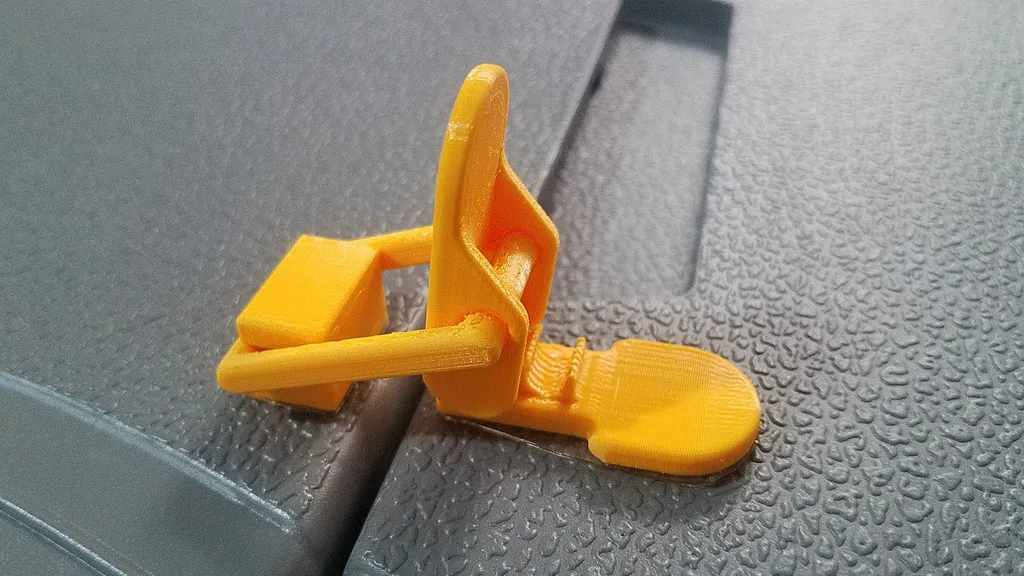 Lever Latch With Locking System