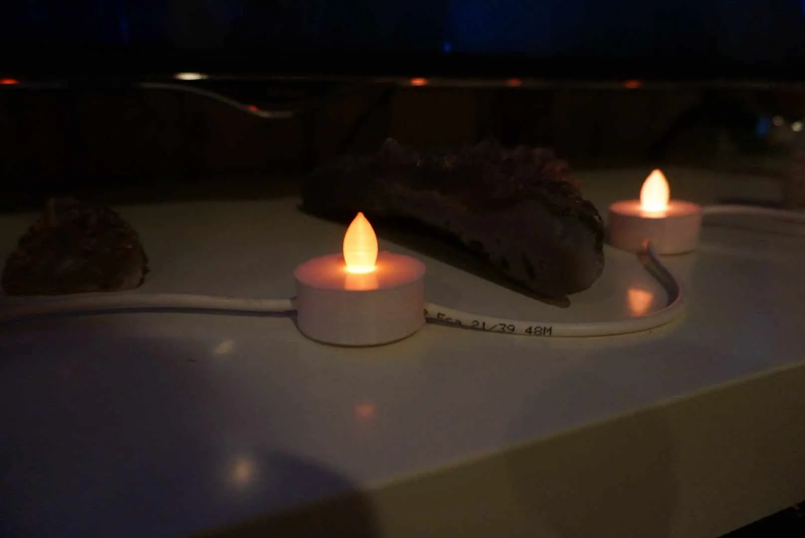 Tiêu đề Led Tealight Tóm tắt Đèn Tealight đơn giản sử dụng d