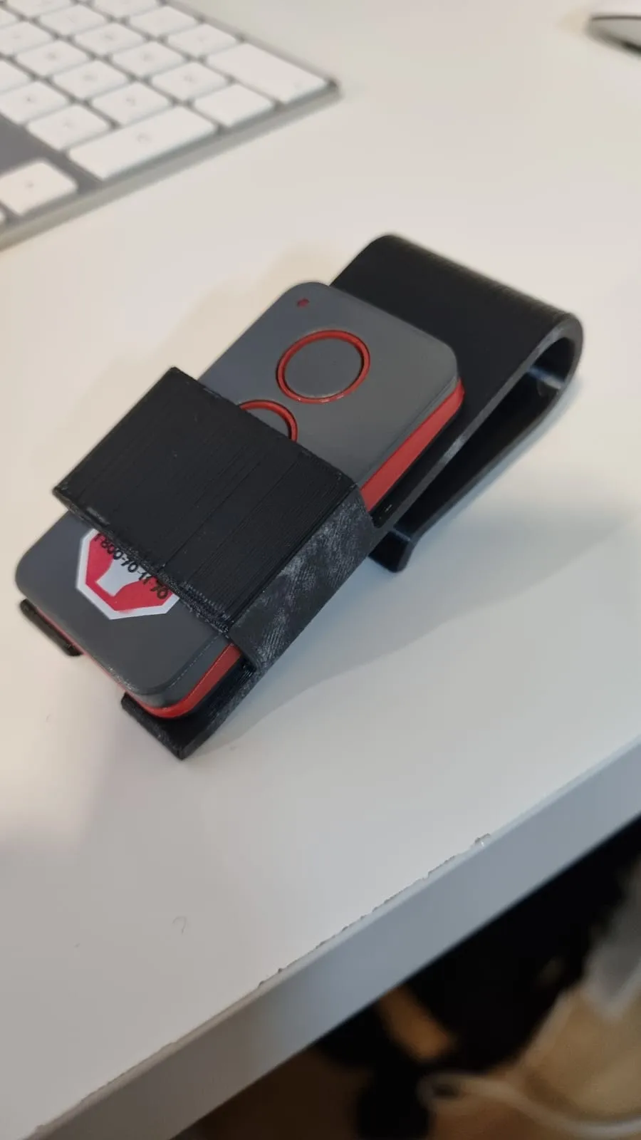 Tiêu đề Clip Sunvisor cho Gara Remote 10833 Tóm tắt kẹp tấm che