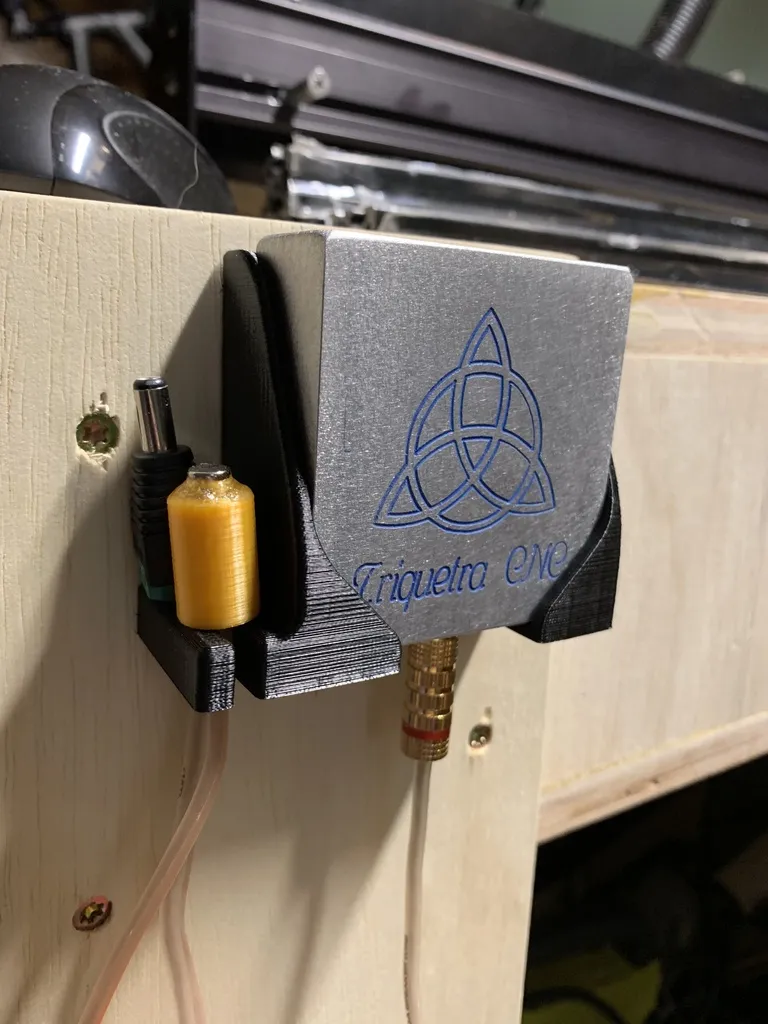 Tiêu đề Giá đỡ tấm cảm ứng Triquetra Tóm tắt Giá đỡ tấ