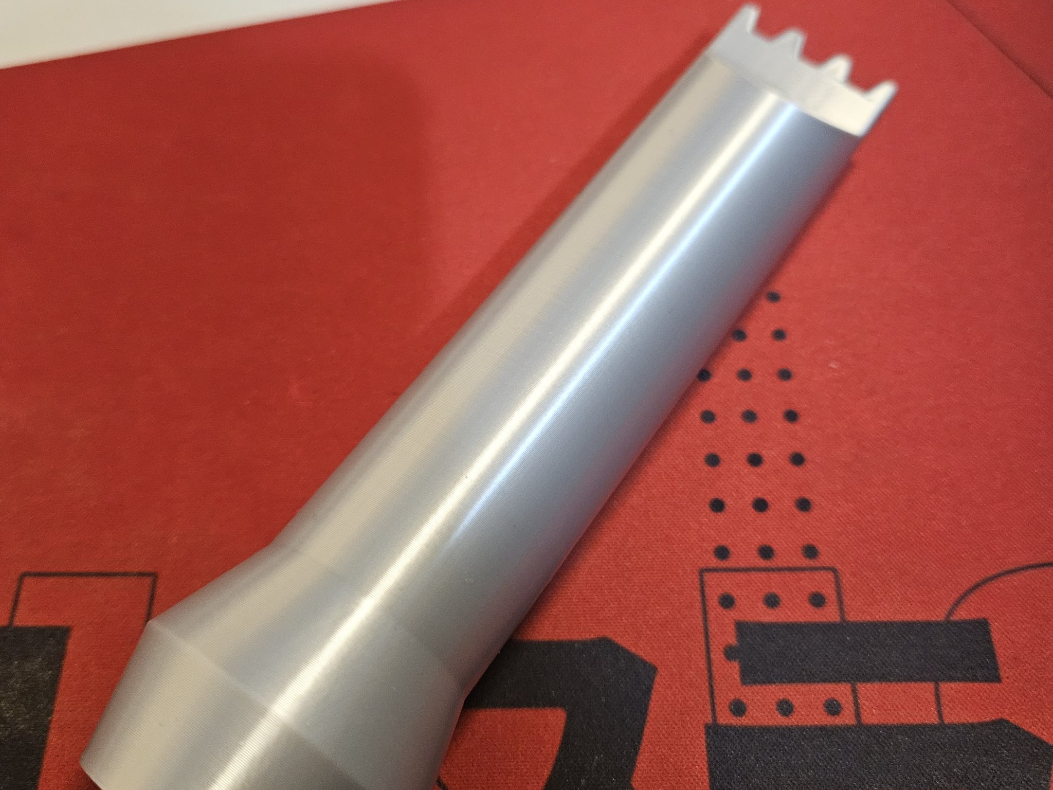 Tiêu đề Cú đấm thợ rèn của Kaela Kovalskia Tóm tắt Bản sao