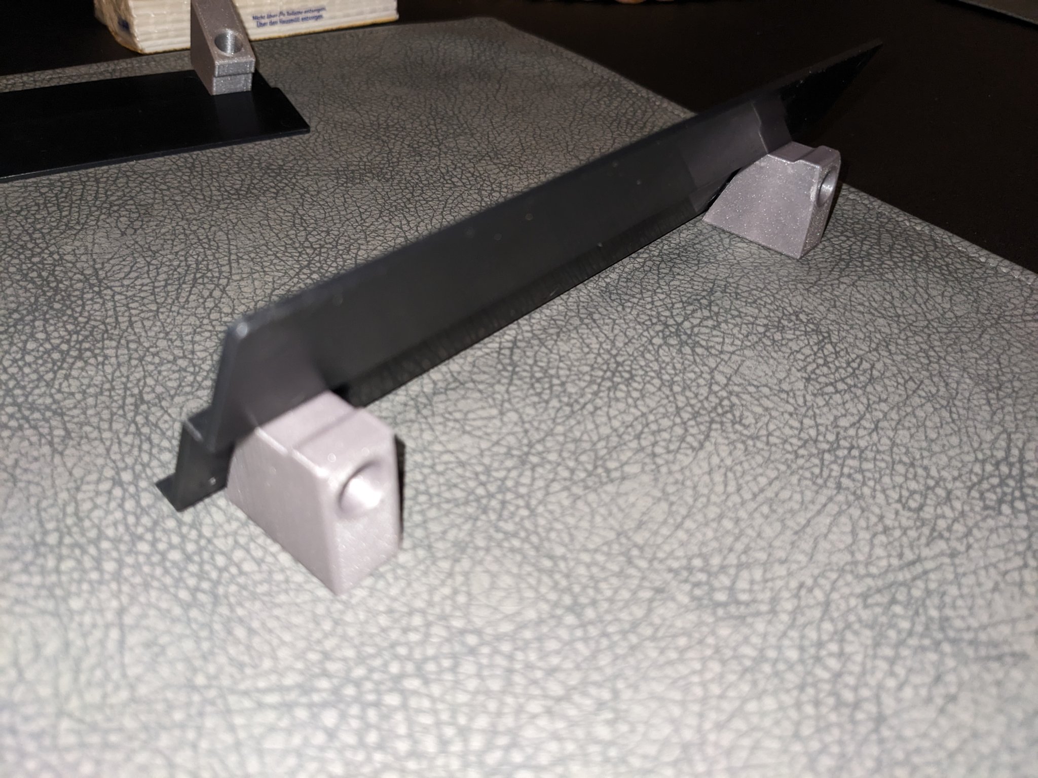 Tiêu đề Người giữ cốc Rummy Tóm tắt Các phích cắm nhỏ dà