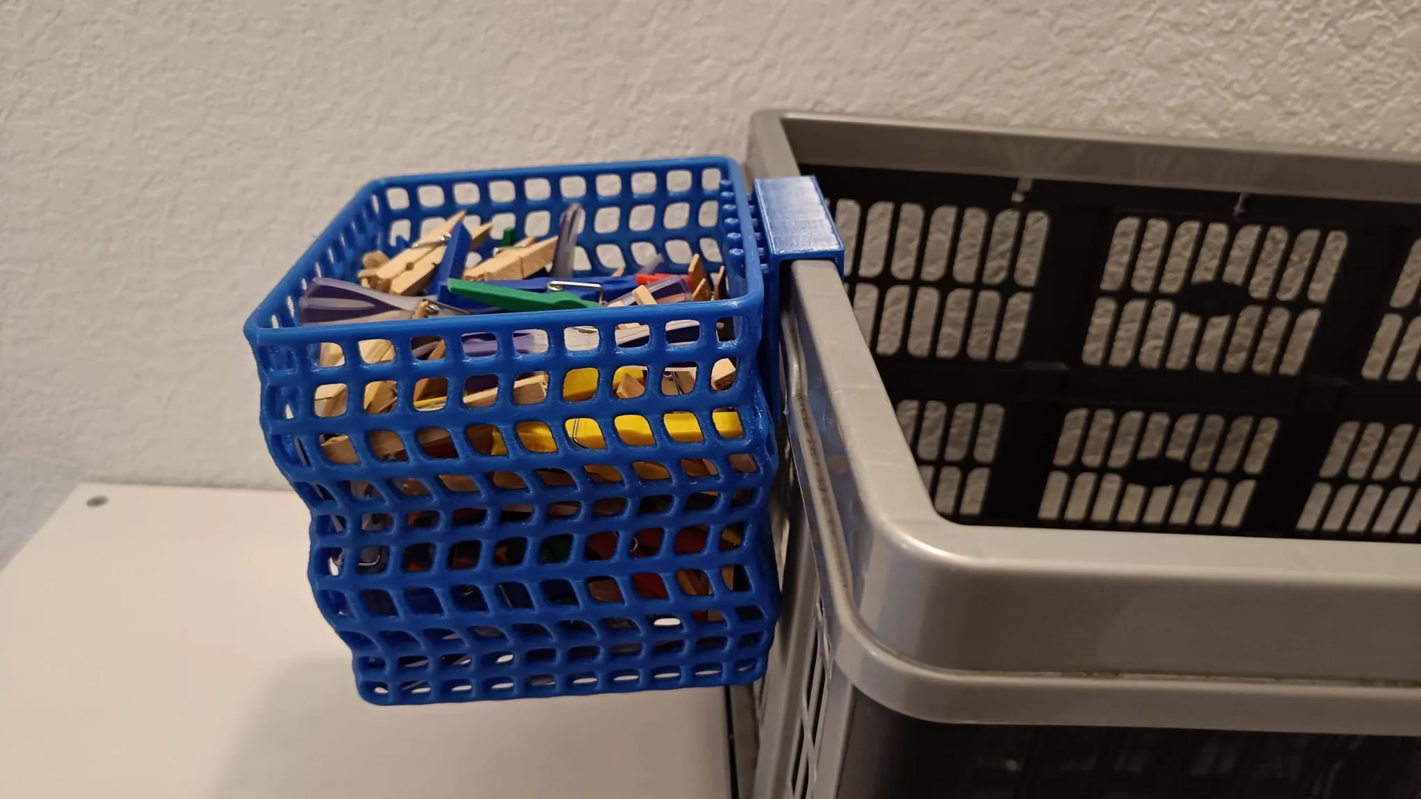 Tiêu đề Giỏtúi kẹp quần áo có giá đỡ và móc treo Tóm tắ