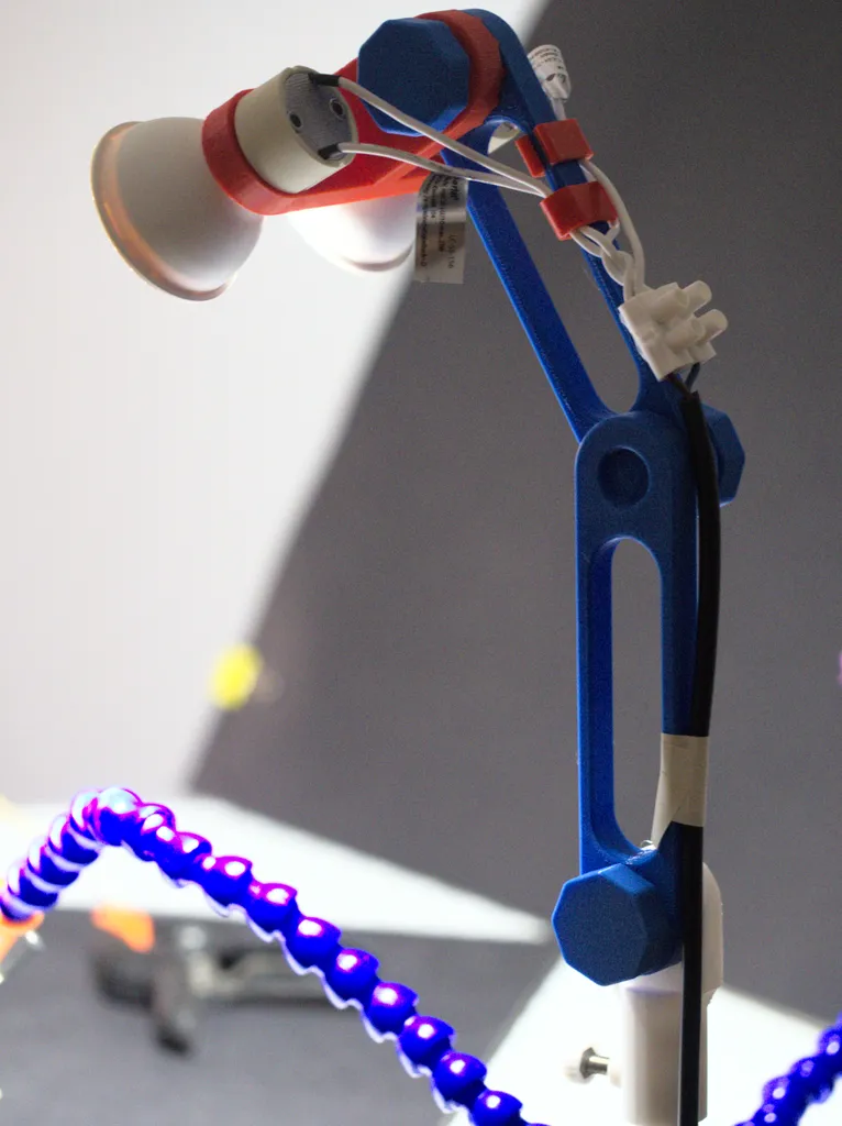 Ngàm chân đèn flash cho đèn khớp nối