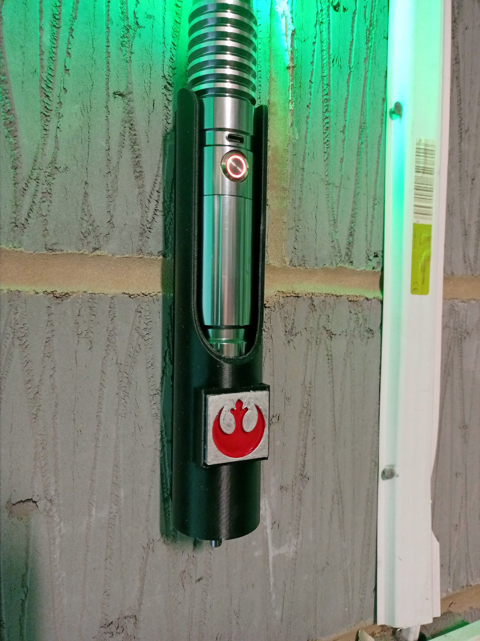 Giá treo tường Lightsaber