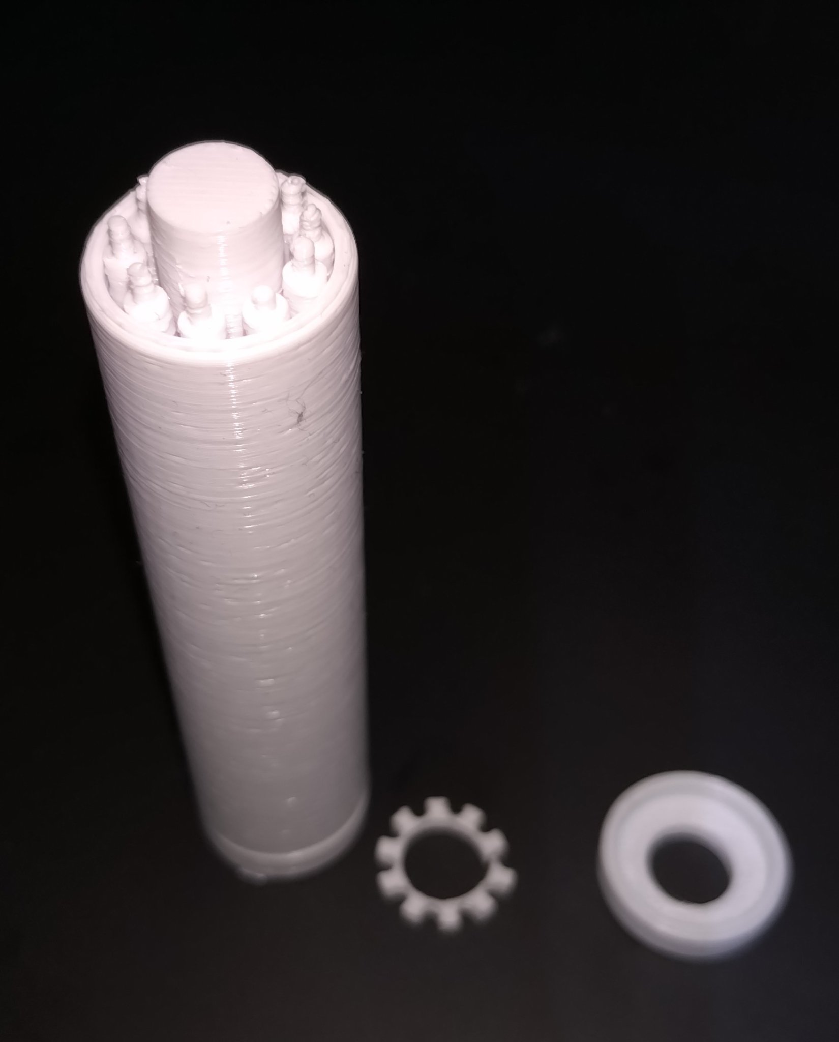 Roller bar with the bearing