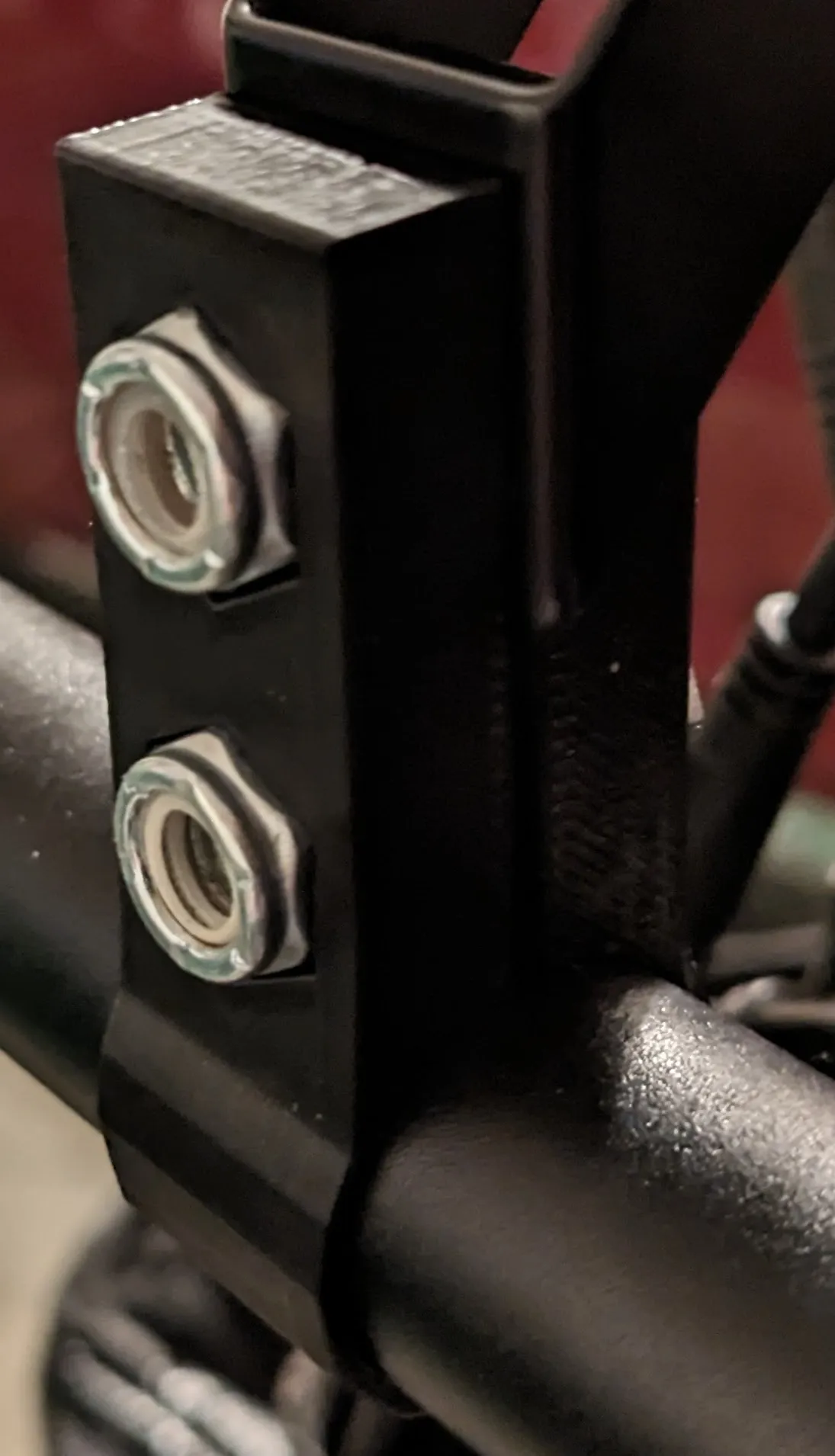 Ngàm Gắn Đèn Pha Premium Cho Xe Rad Runner