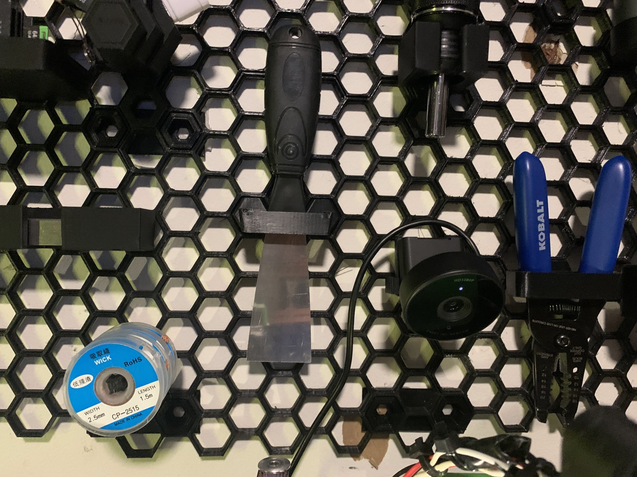 Tiêu đề Giá treo webcam emeet HCW Tóm tắt giữ webcam dựa vào tư