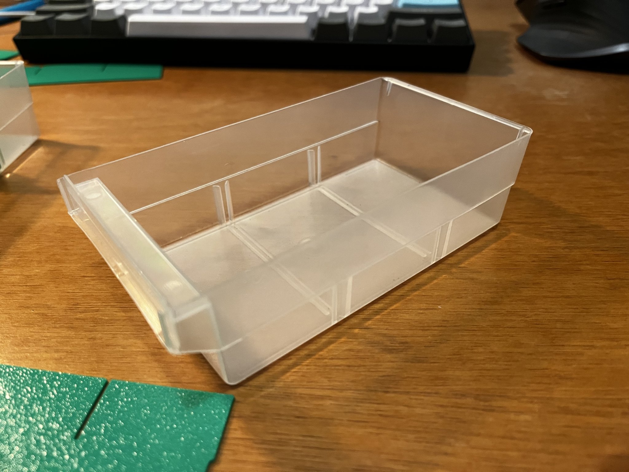 Vách ngăn chia ngăn kéo để đồ