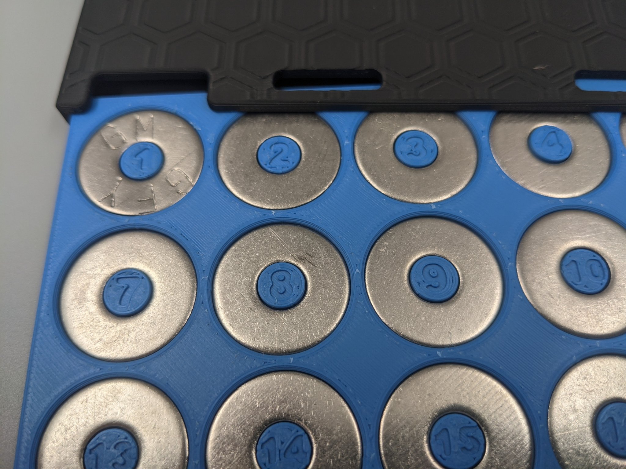 Tiêu đề Kho lưu trữ hạt giống kiểu Wallet Tóm tắt Seed-Locker