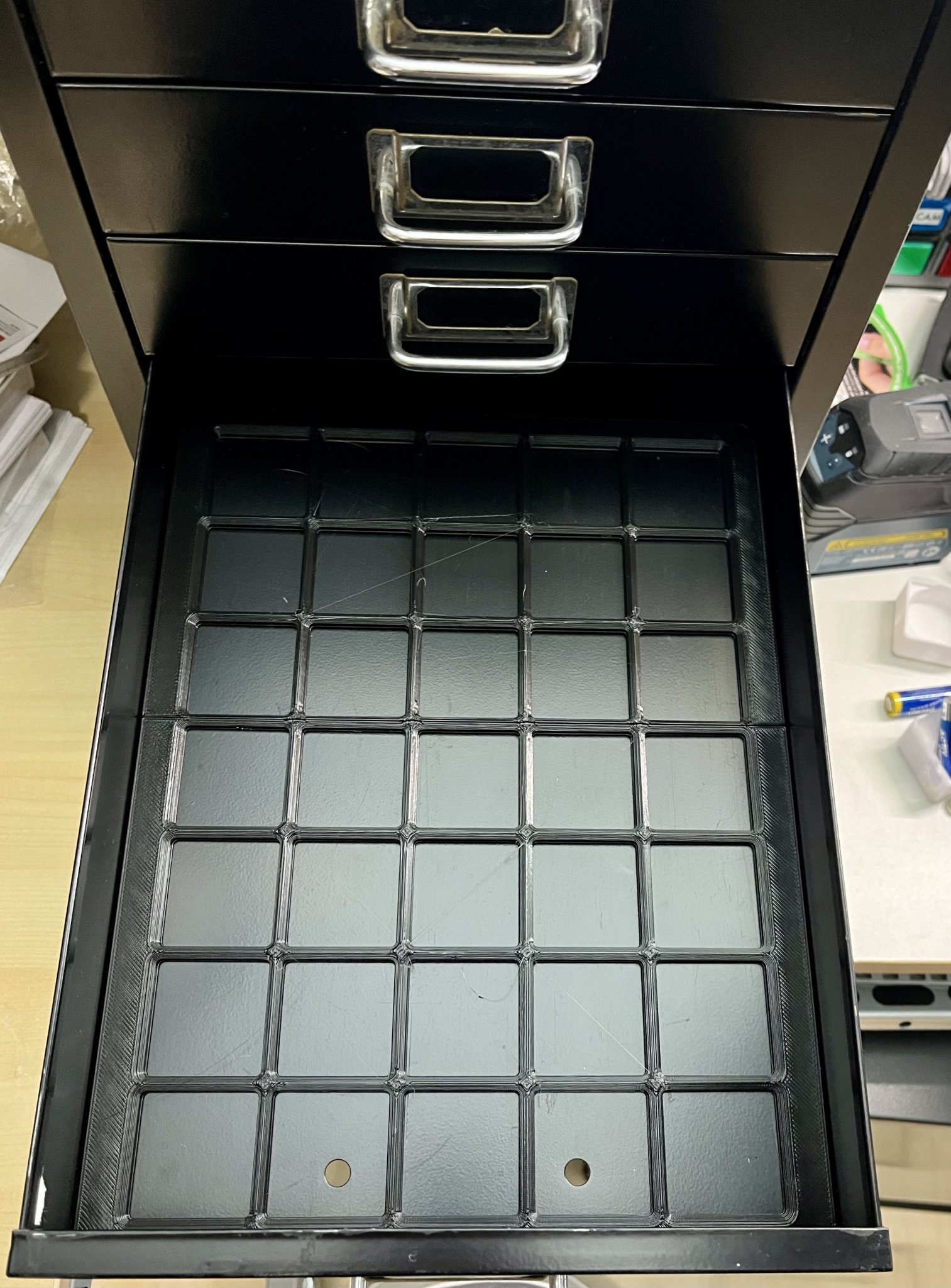 Tiêu đề Đế Gridfinity cho tủ ngăn kéo Bisley Tóm tắt Đế Grid