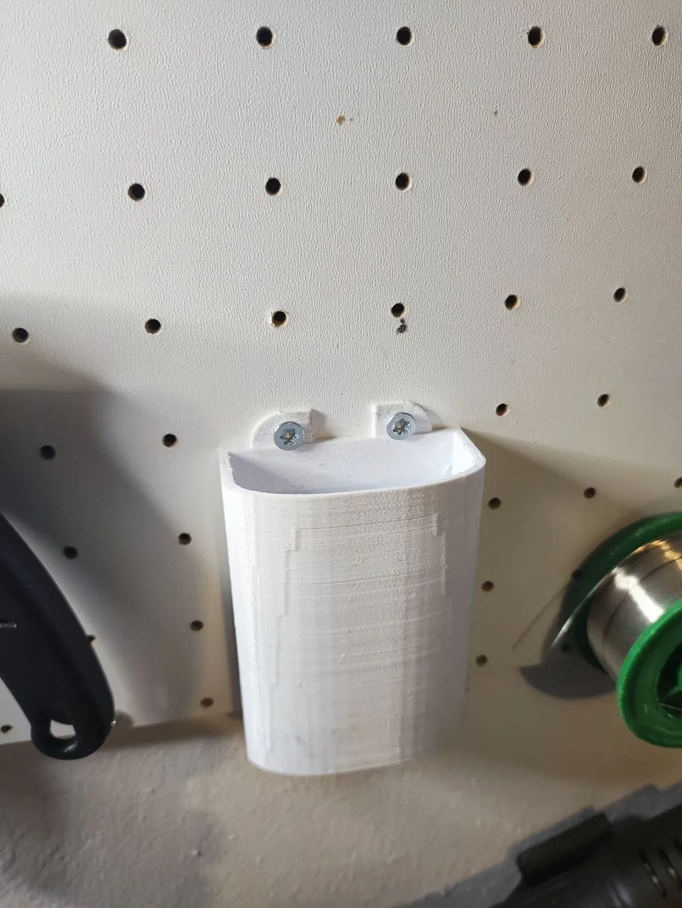 Tiêu đề Khay bảng ghim Tóm tắt 55 x 26 x 82 cm Khay đựng bảng